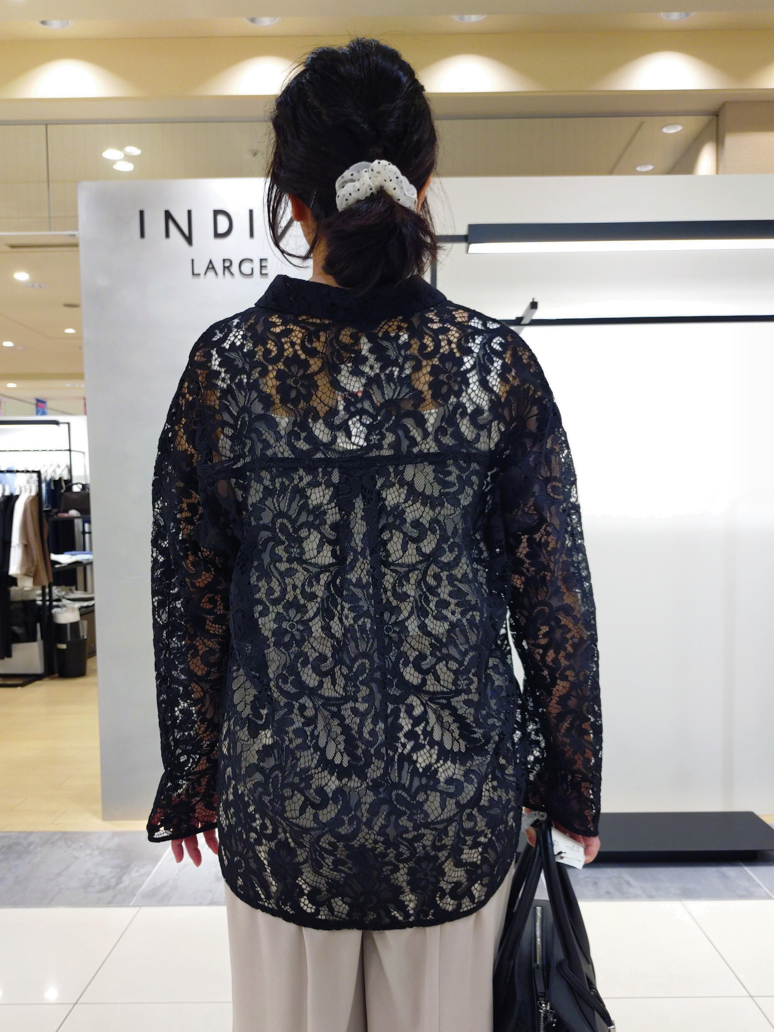 TOMOMIさんの「INDIVI｜◆【合皮／マルチWAY／サブバッグ付】ミニショルダーバッグ」を使ったコーディネート