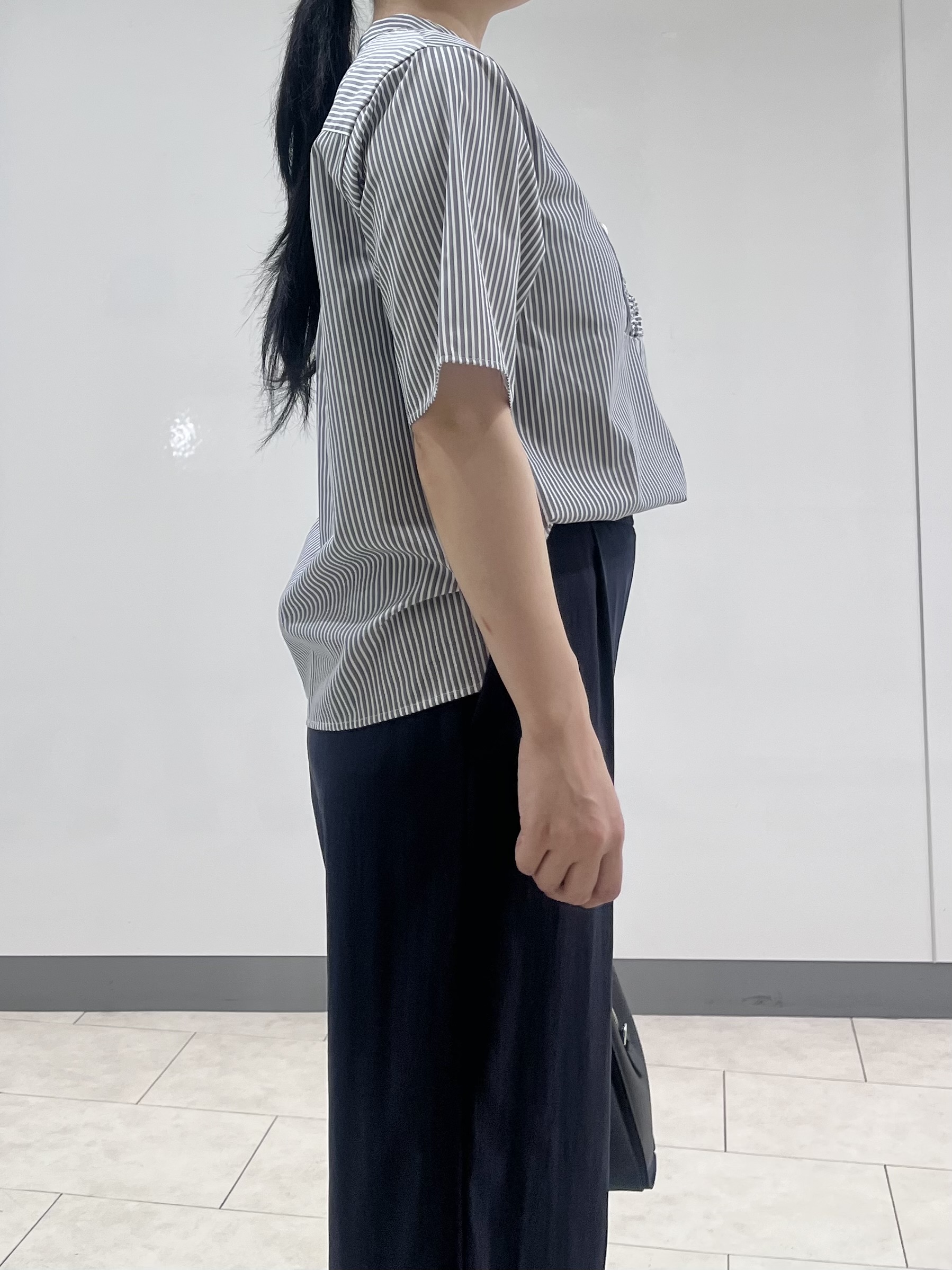 hasuさんの「INDIVI｜【UVケア／吸汗速乾／着映え】フリルピンタックブラウス」を使ったコーディネート