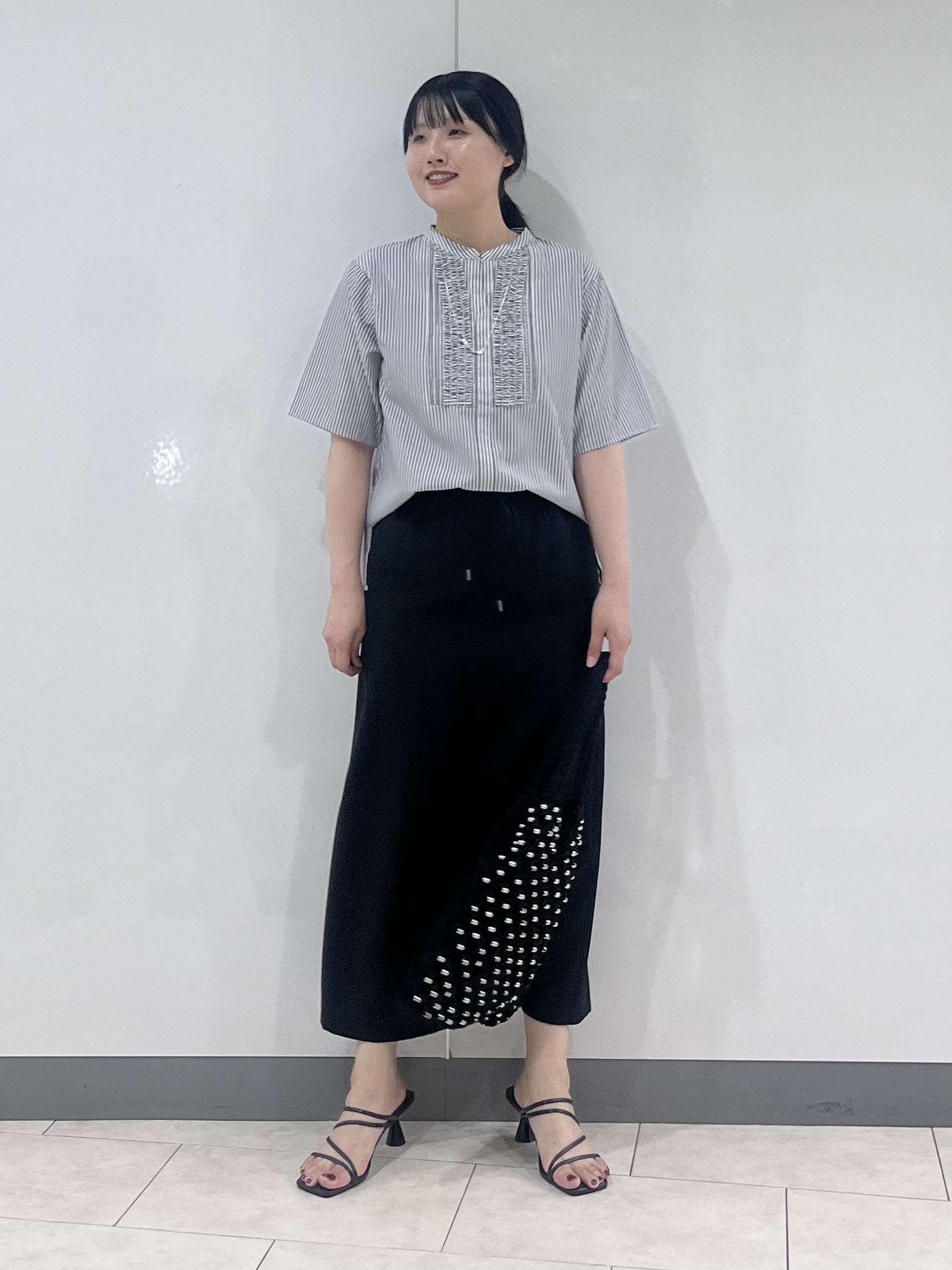 hasuさんの「INDIVI｜【UVケア／吸汗速乾／着映え】フリルピンタックブラウス」を使ったコーディネート