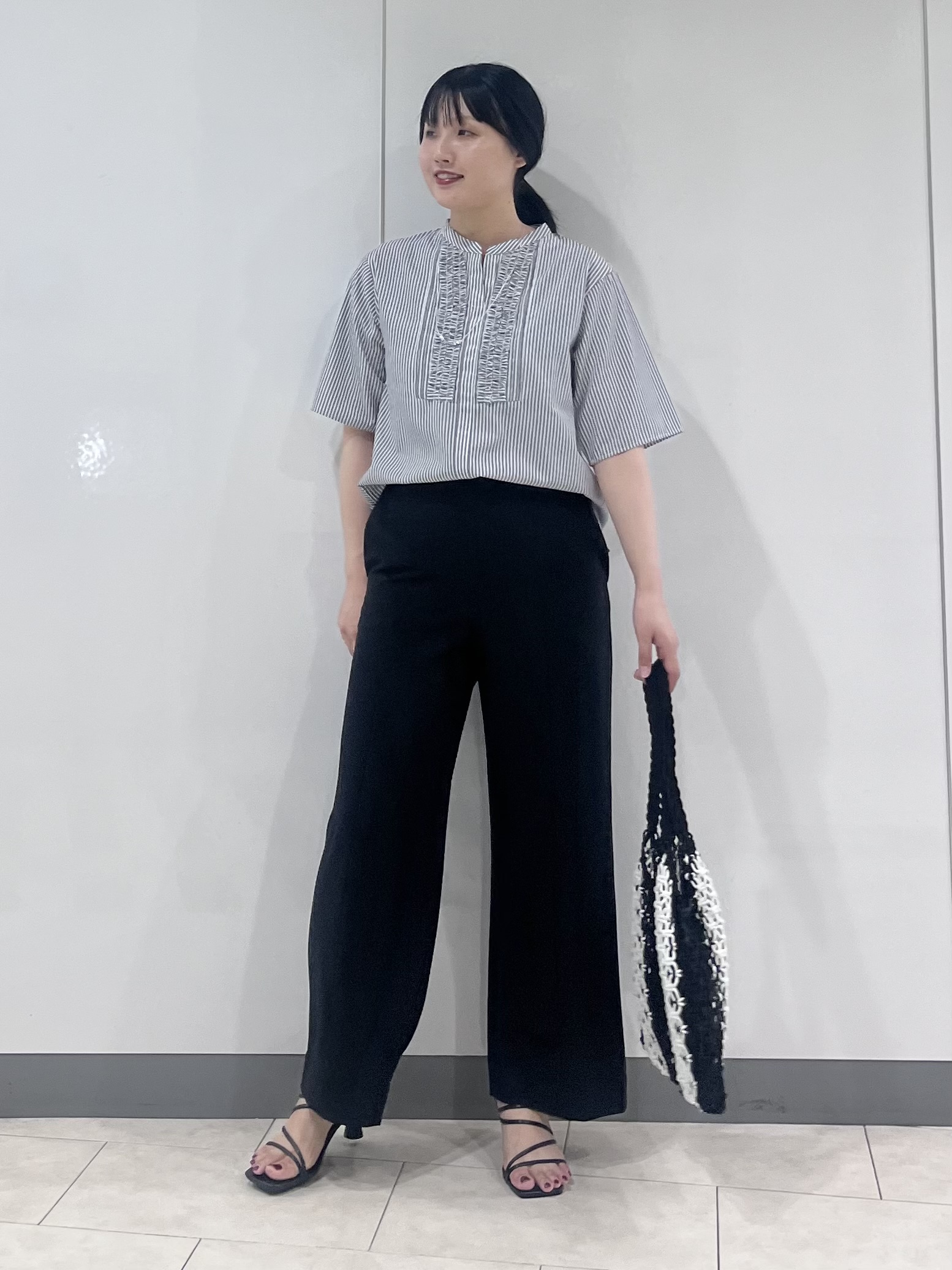 hasuさんの「INDIVI｜【UVケア／吸汗速乾／着映え】フリルピンタックブラウス」を使ったコーディネート