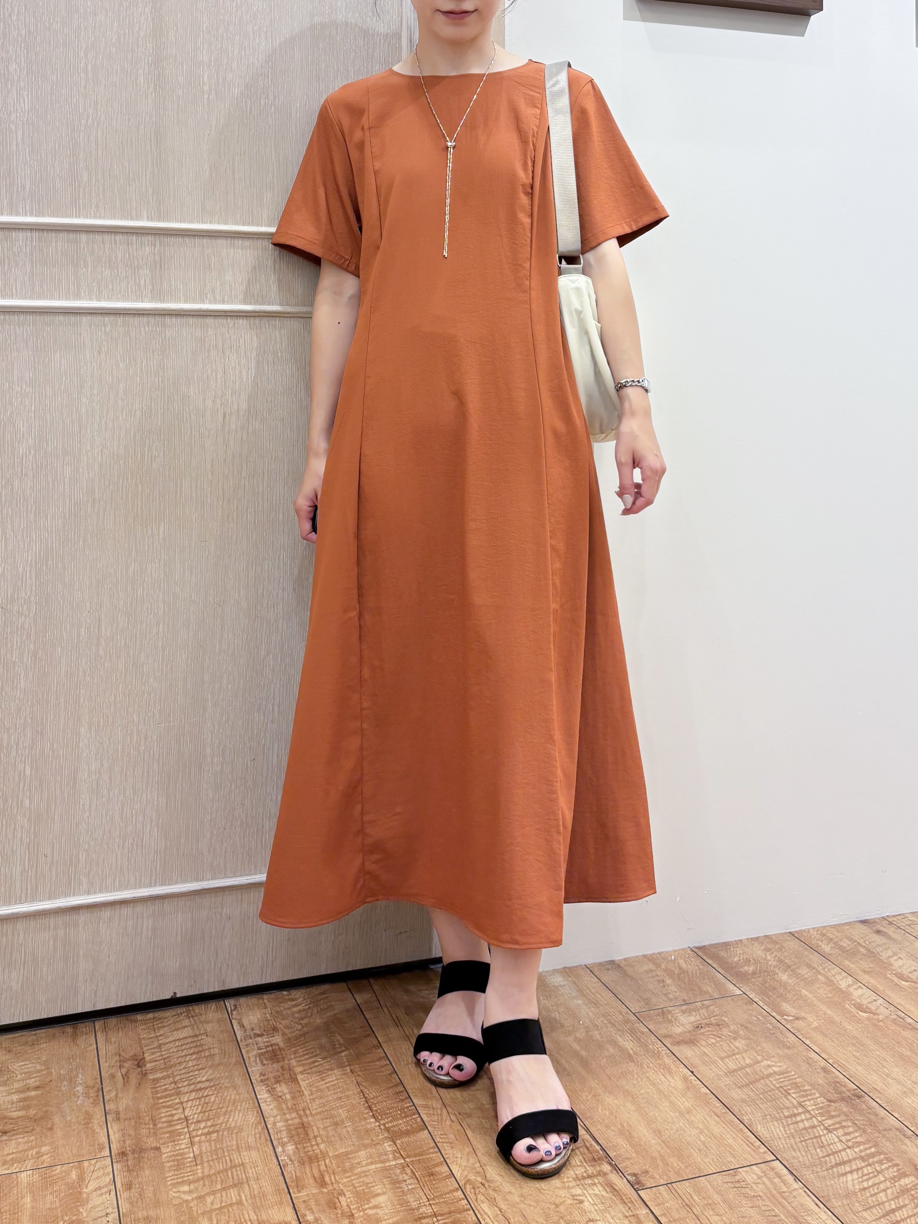 なみさんの「SHOO･LA･RUE｜【通気性〇/S-LL/洗濯機可】大人のきちんとベーシックシャツ」を使ったコーディネート