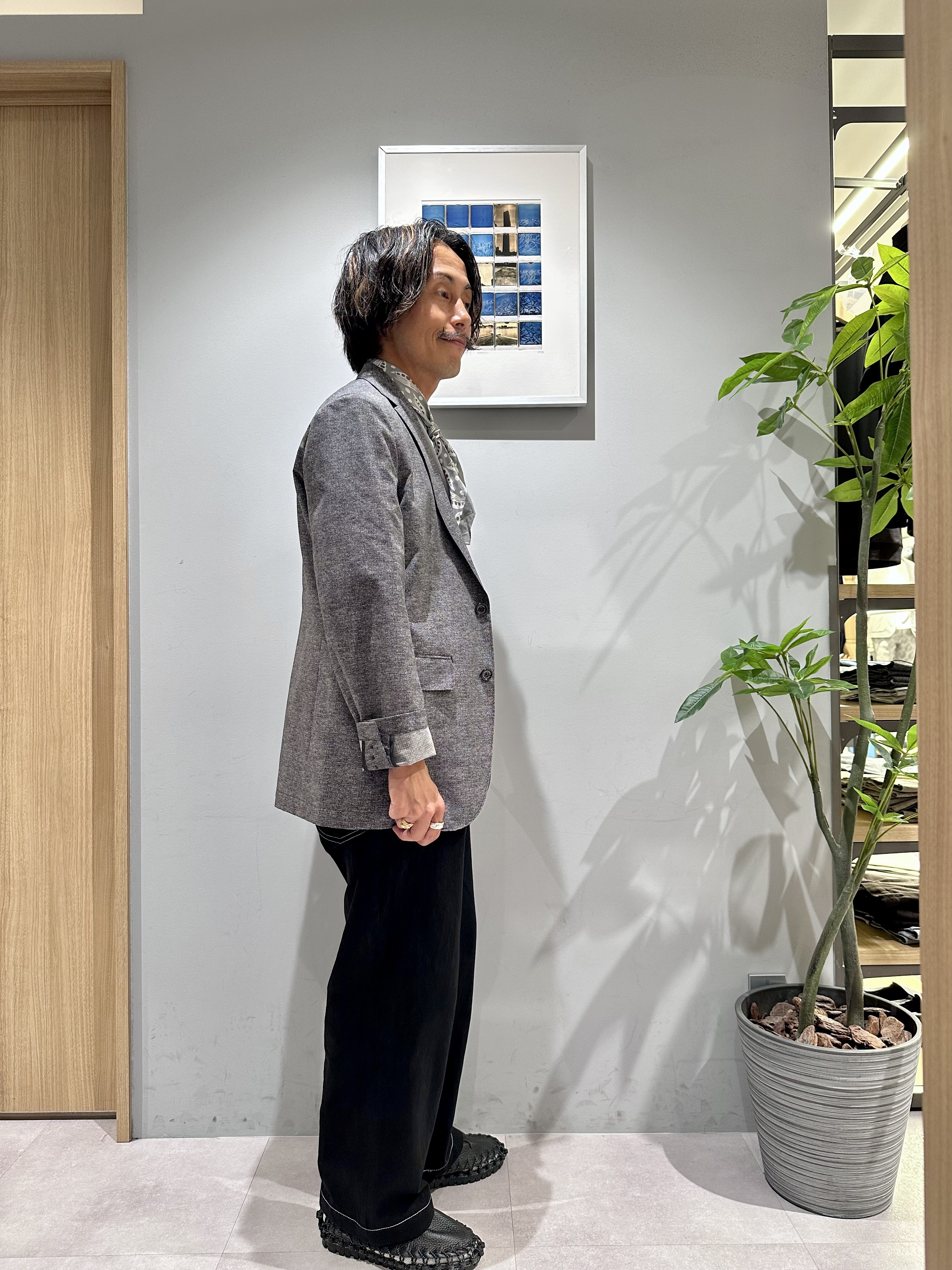 obaさんの「TAKEO KIKUCHI｜【抗菌防臭】COOL DOTS（R）ドビープリント ジャケット」を使ったコーディネート