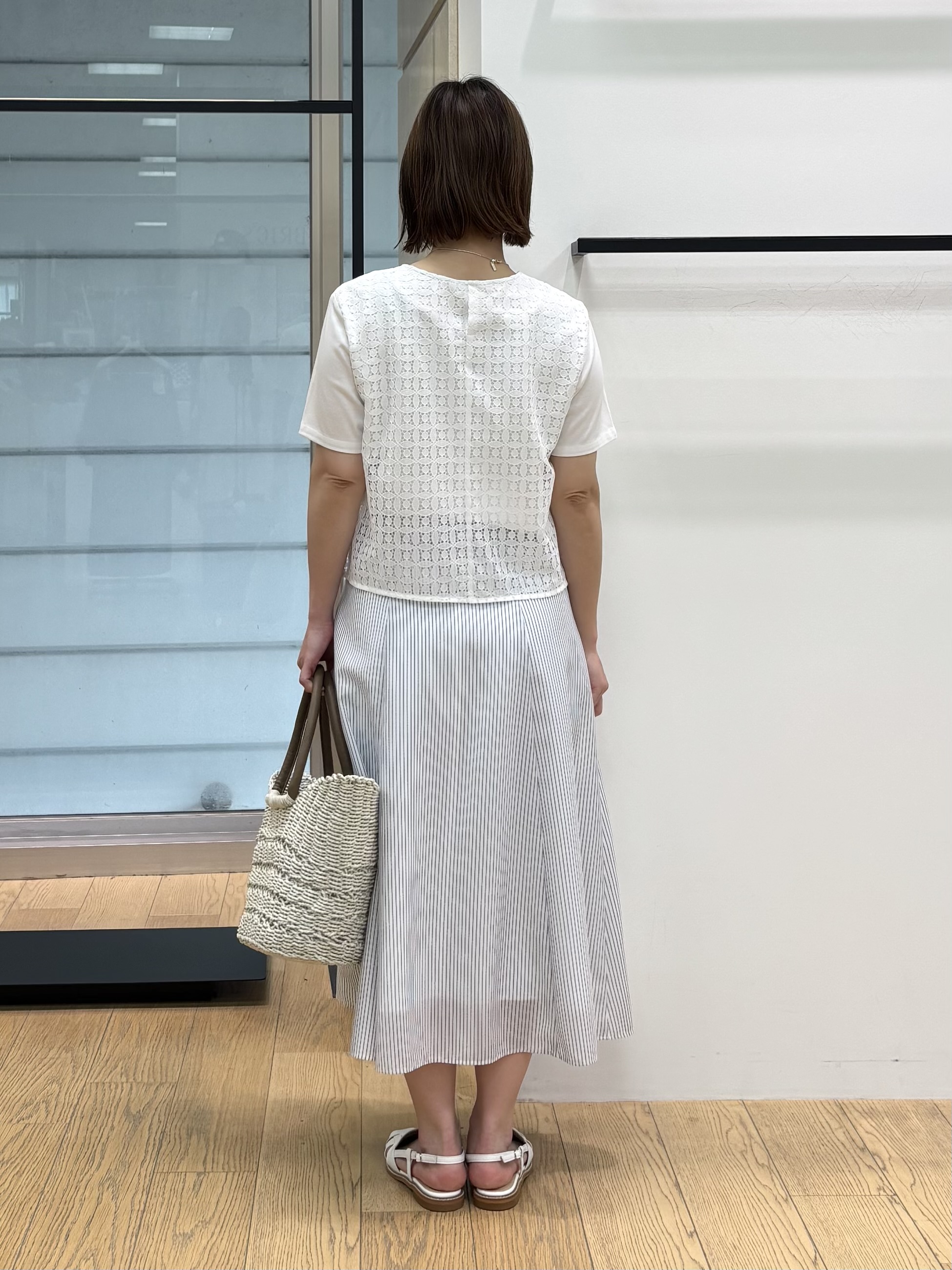 asamiさんの「INDIVI｜【洗える】レイヤード風レースコンビTシャツ」を使ったコーディネート