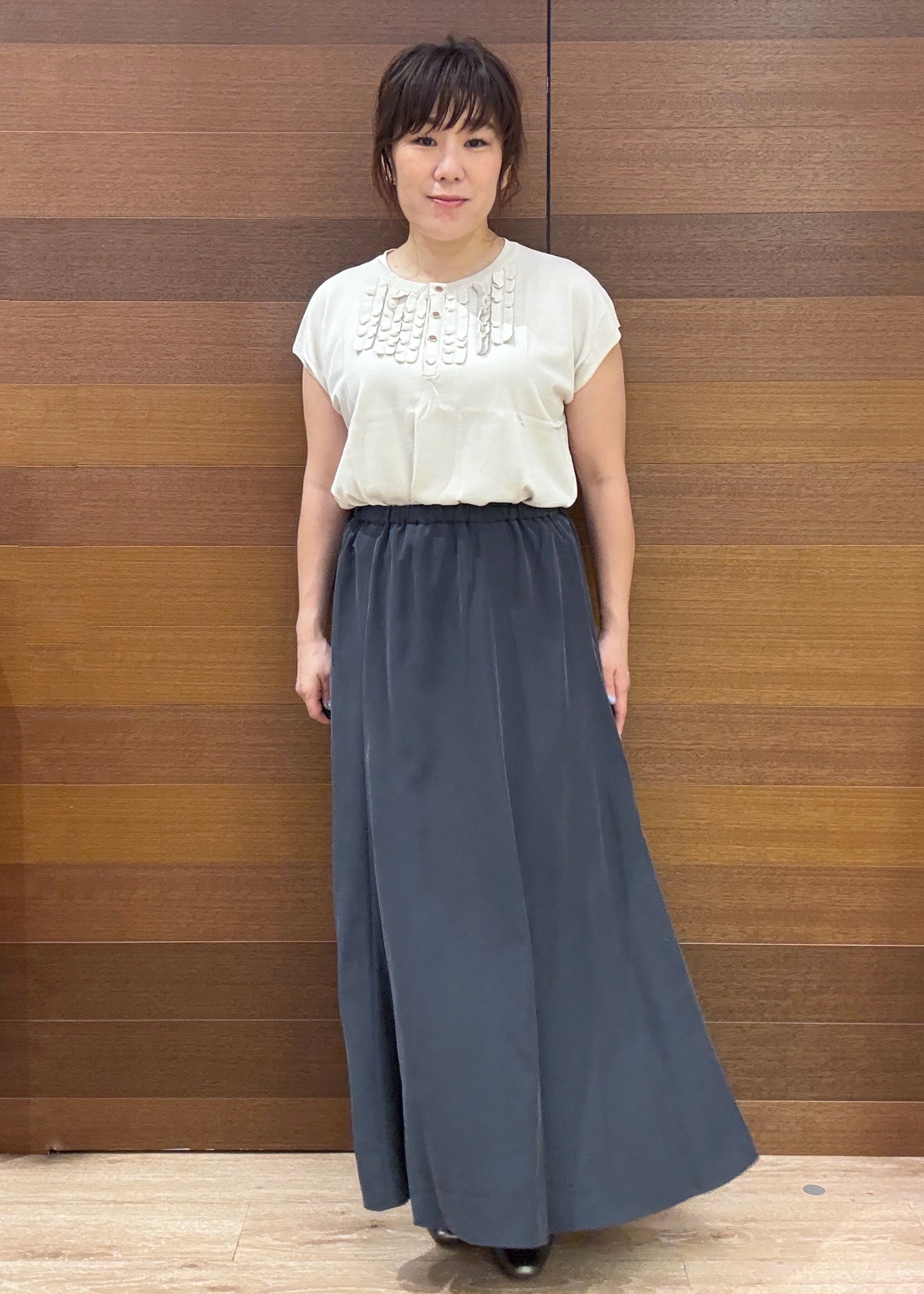 maichiさんの「OPAQUE.CLIP｜【接触冷感／UV】フリルフレンチスリーブニット《洗濯機OK》」を使ったコーディネート