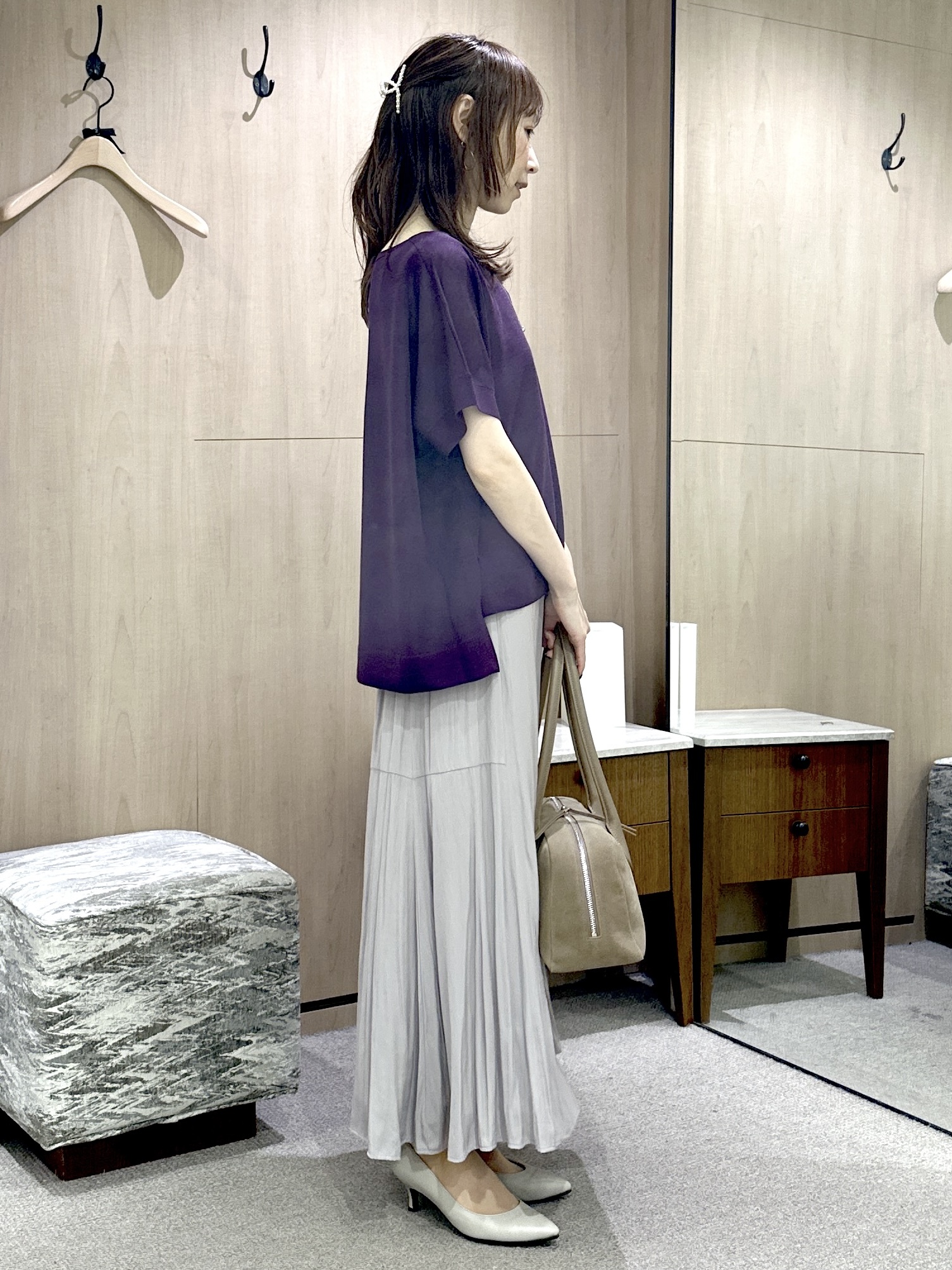 Miwaさんの「UNTITLED｜【アンサンブル可/品のある透け感】Tシャツ風ニットトップス」を使ったコーディネート