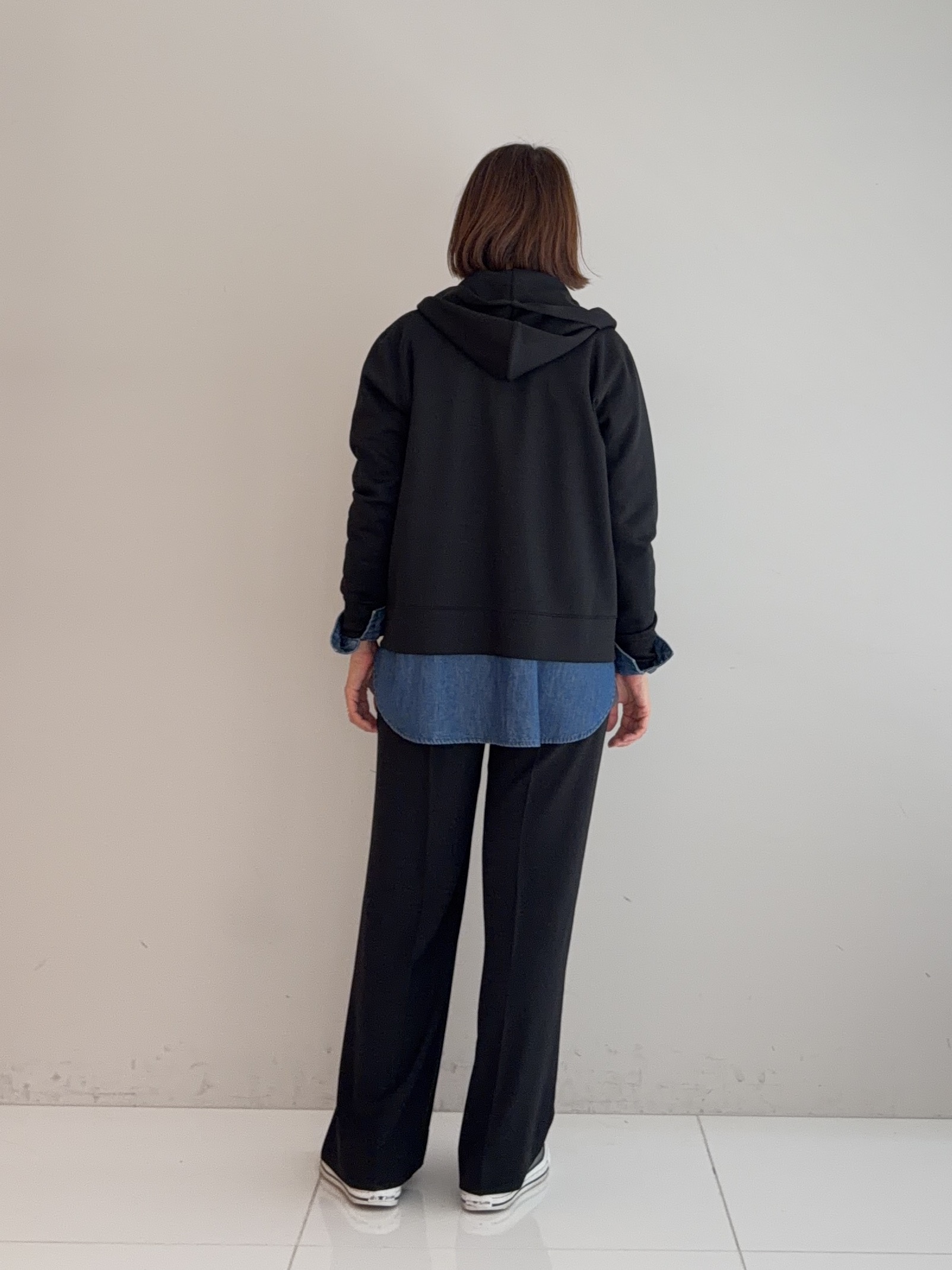 murayamaさんの「INDIVI｜【新作登場！着る日傘】 ワイドストレートパンツ」を使ったコーディネート