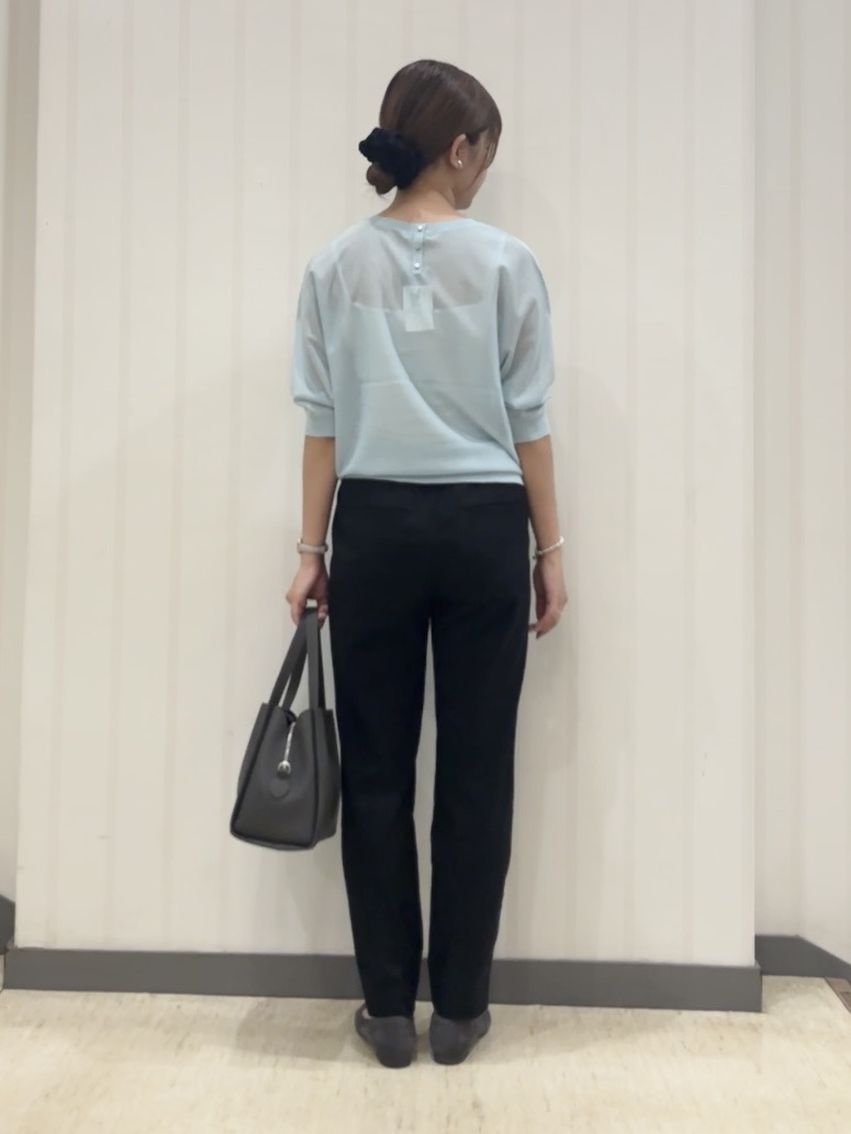 ちひさんの「INDIVI｜【体型カバー／洗える】シアードルマンニット」を使ったコーディネート