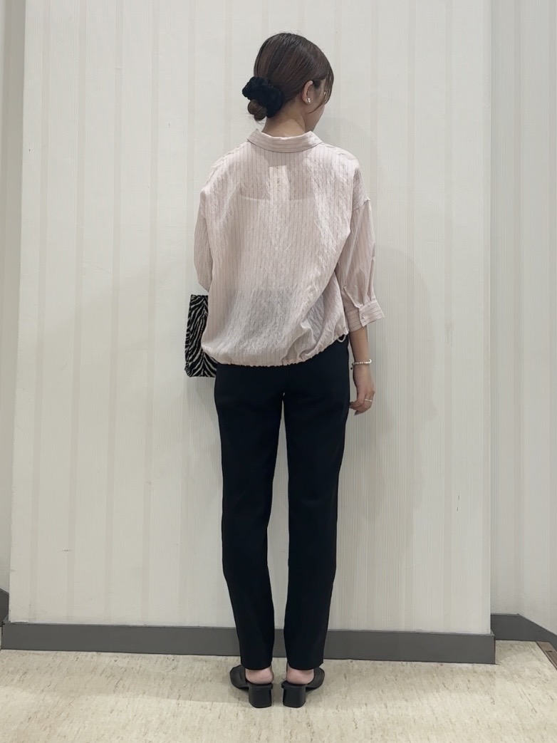 ちひさんの「INDIVI｜【シアー／7分袖】体型カバーゆったりシャツ」を使ったコーディネート