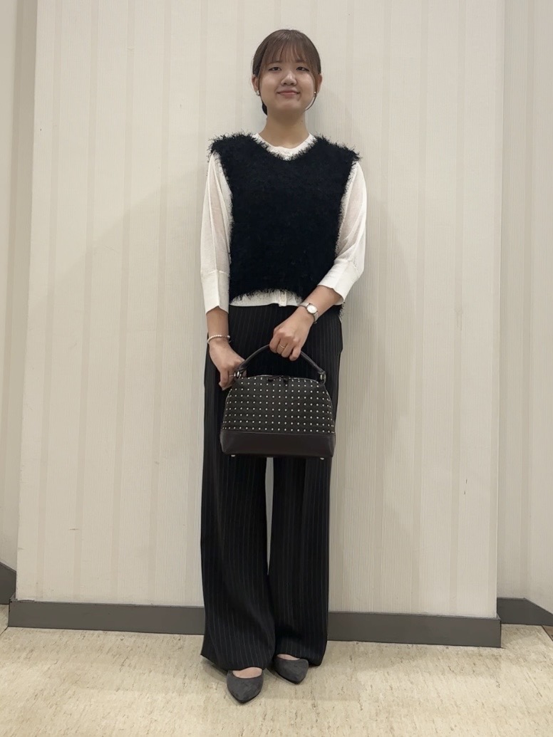 ちひさんの「INDIVI｜【シアー／軽羽織】ドルマン袖ニットカーディガン」を使ったコーディネート