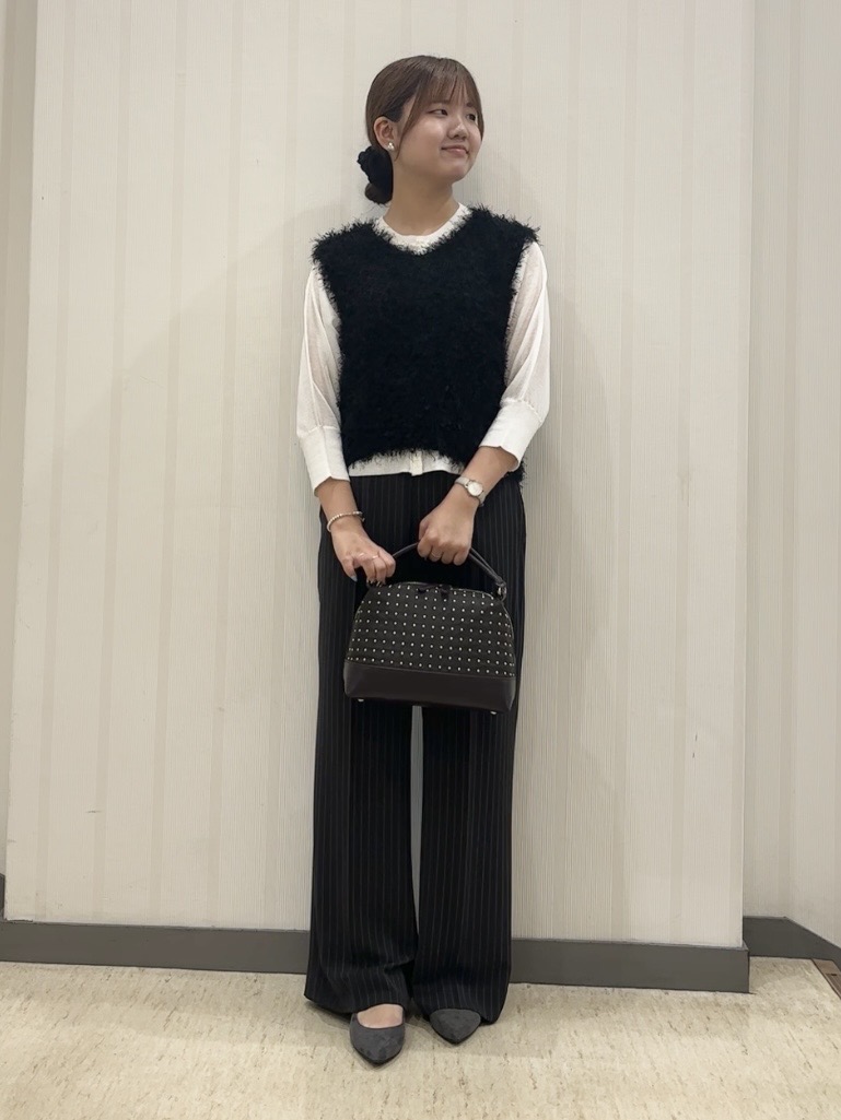 ちひさんの「INDIVI｜【シアー／軽羽織】ドルマン袖ニットカーディガン」を使ったコーディネート