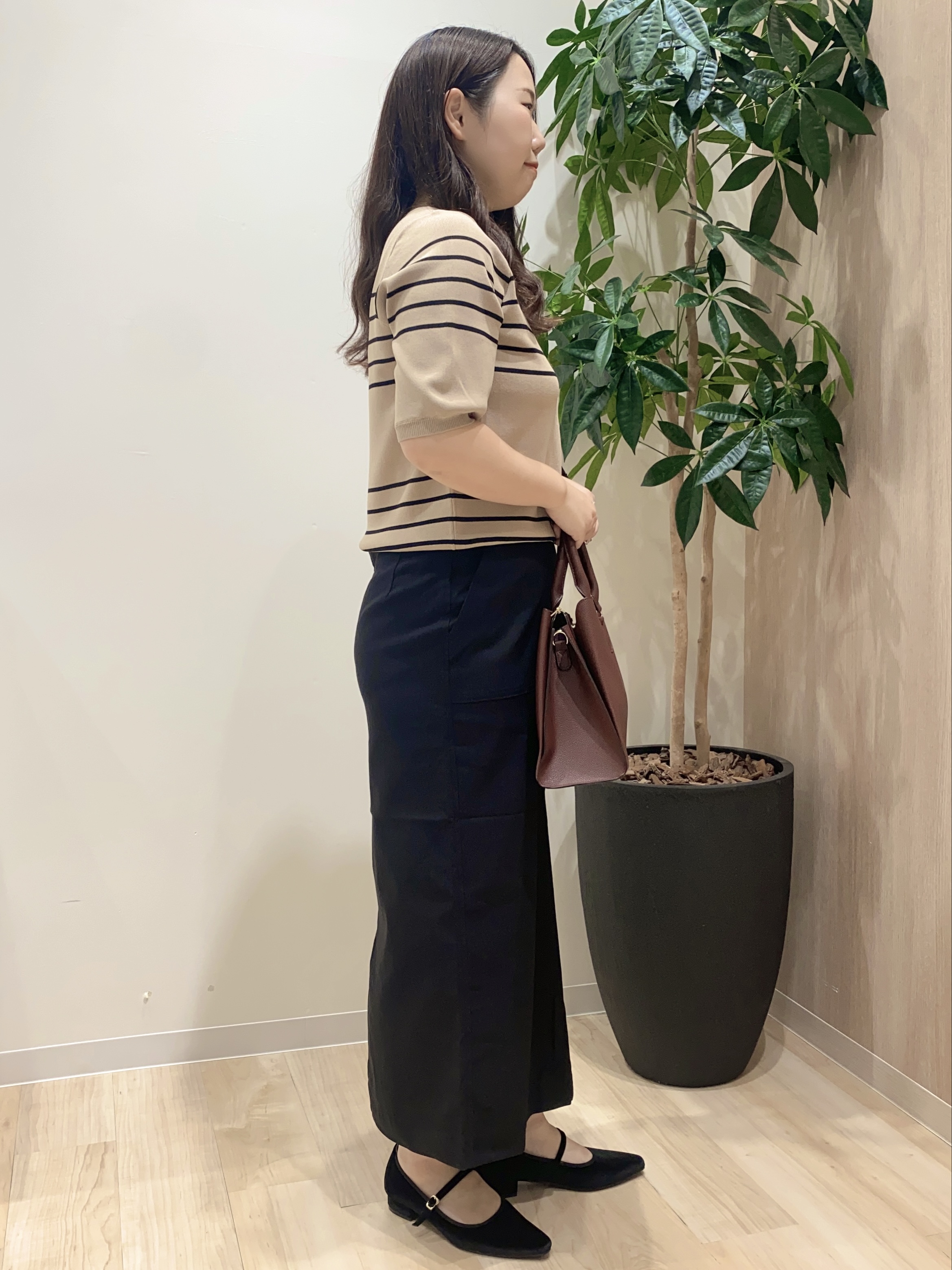 HANAさんの「grove｜チェックアソートハイパーナロースカート」を使ったコーディネート