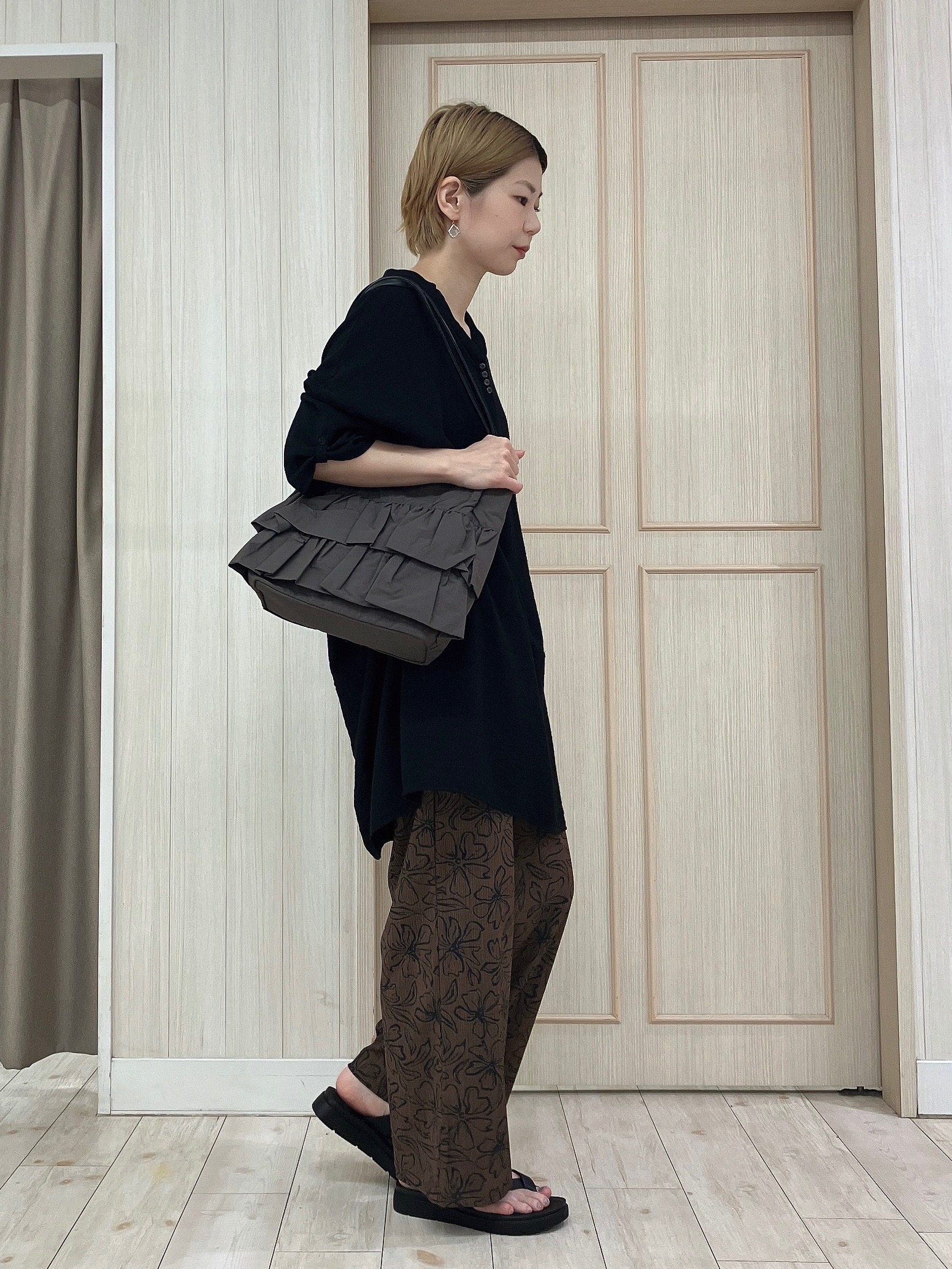 Turnerさんの「SHOO･LA･RUE｜【ひんやり/S-LL/洗濯後しわになりにくい】体型カバーにも ゆるっとリラックス 7分袖チュニック」を使ったコーディネート