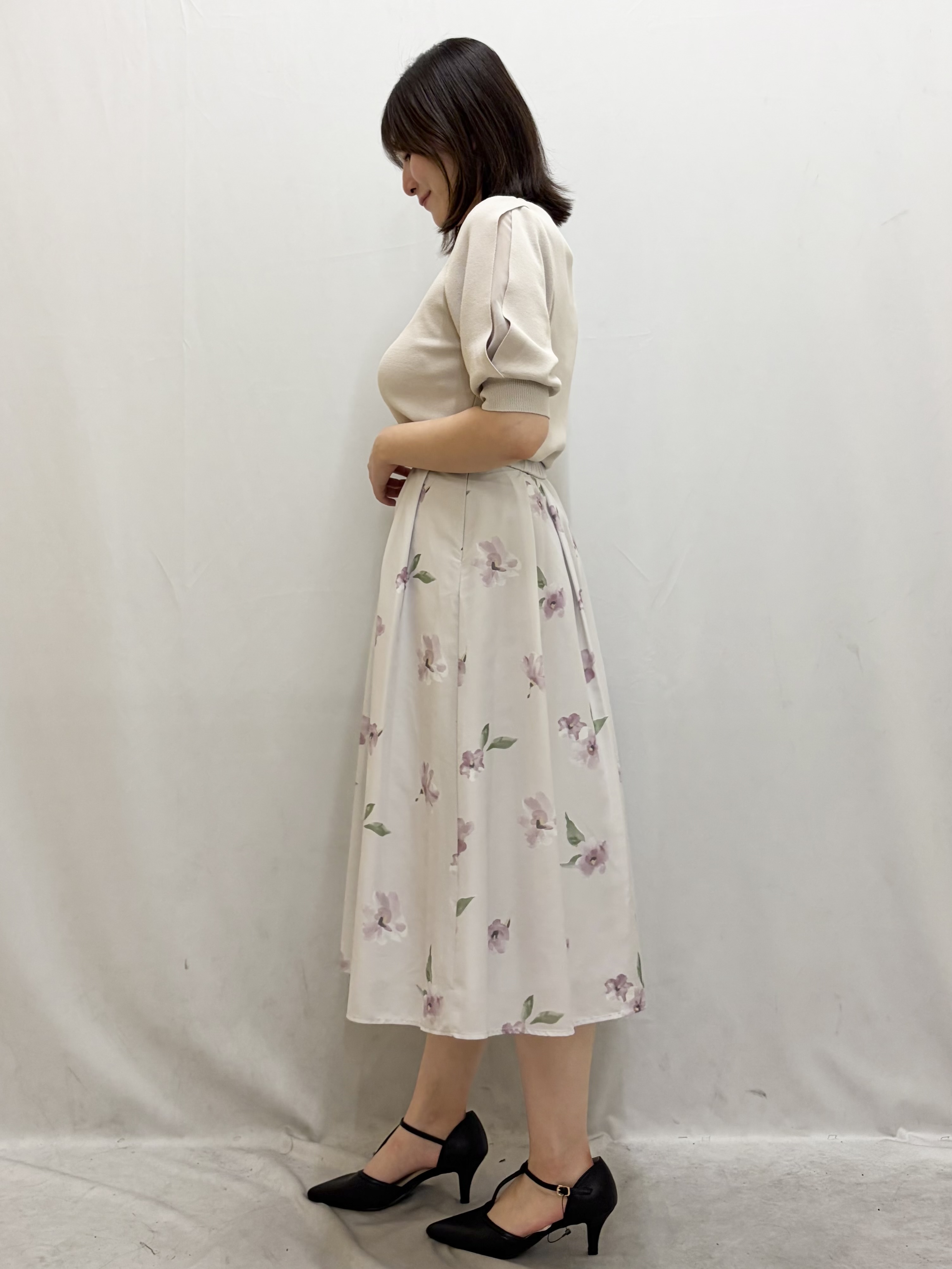 kasumiさんの「index｜【接触冷感】クールタッチラップスリーブニット《UVケア／洗濯機OK／XS～3L／9col》」を使ったコーディネート