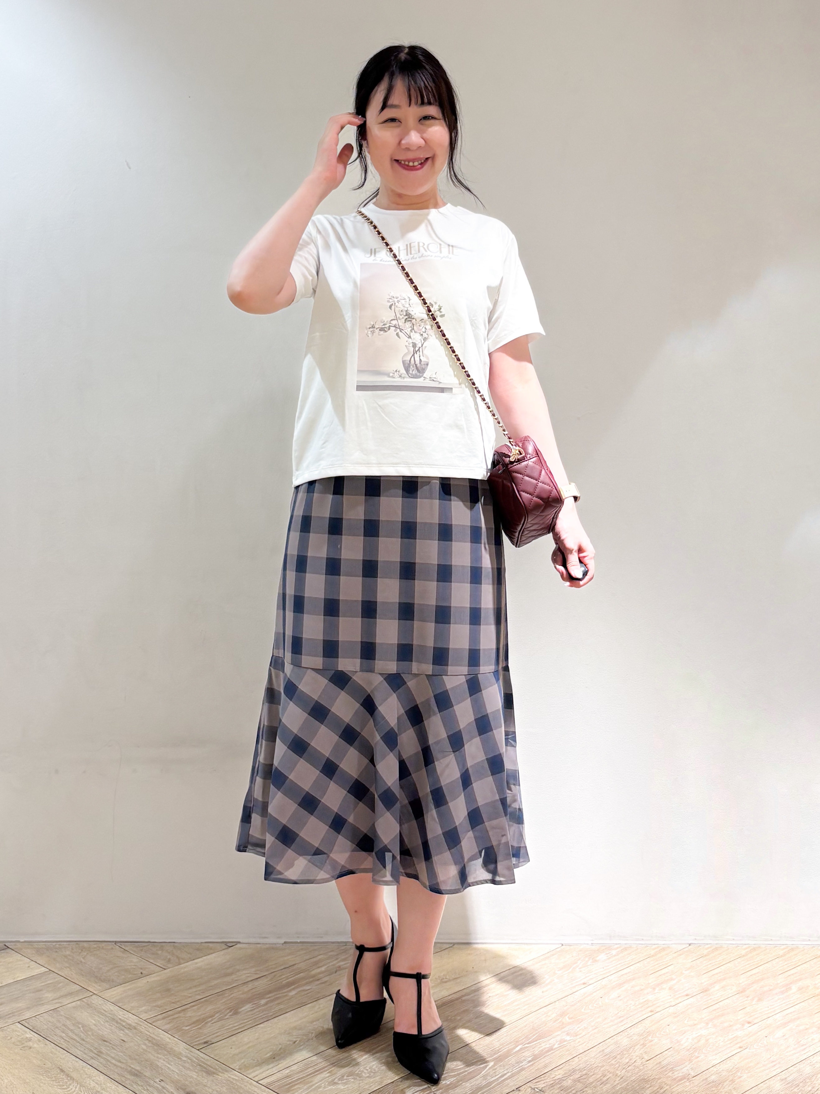 sayaさんの「index｜【UV】フラワープリントTシャツ≪洗濯機OK／接触冷感≫」を使ったコーディネート