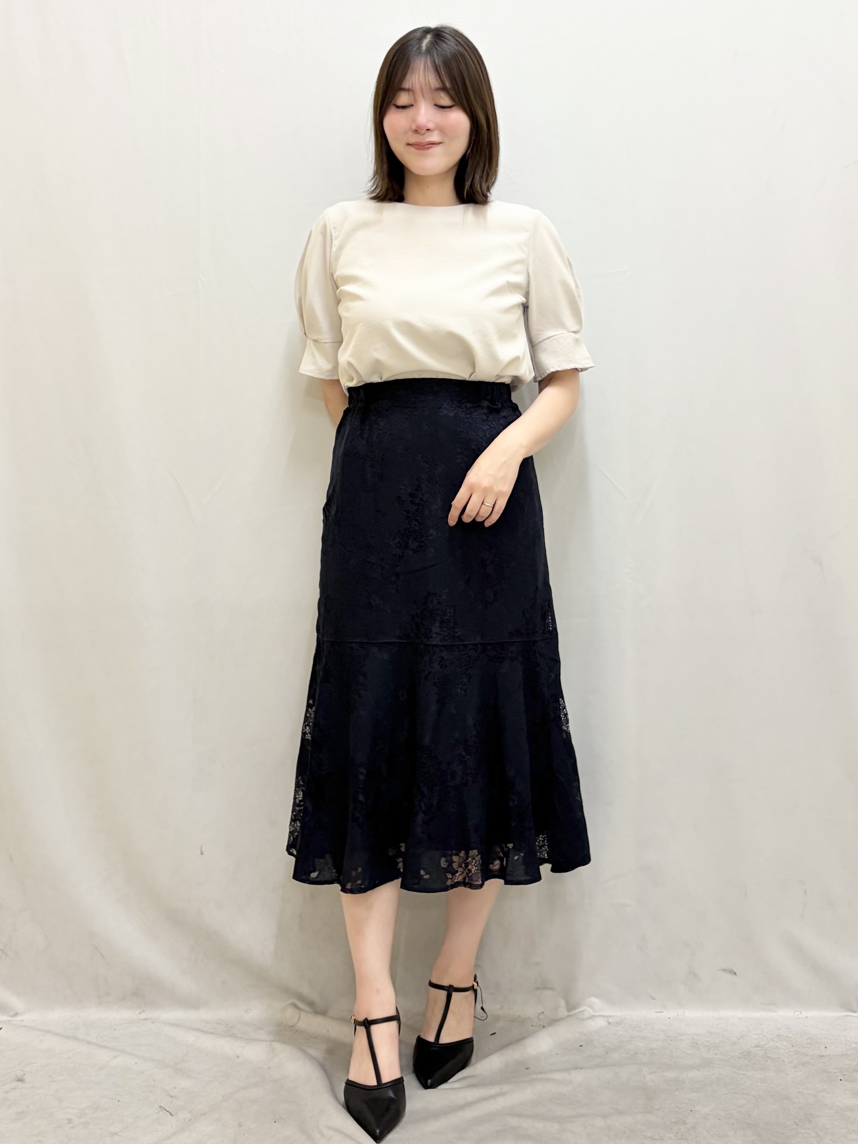 kasumiさんの「index｜【接触冷感／吸水速乾】タックパフスリーブブラウス《防シワ／洗濯機OK／XS～3L／8col》」を使ったコーディネート
