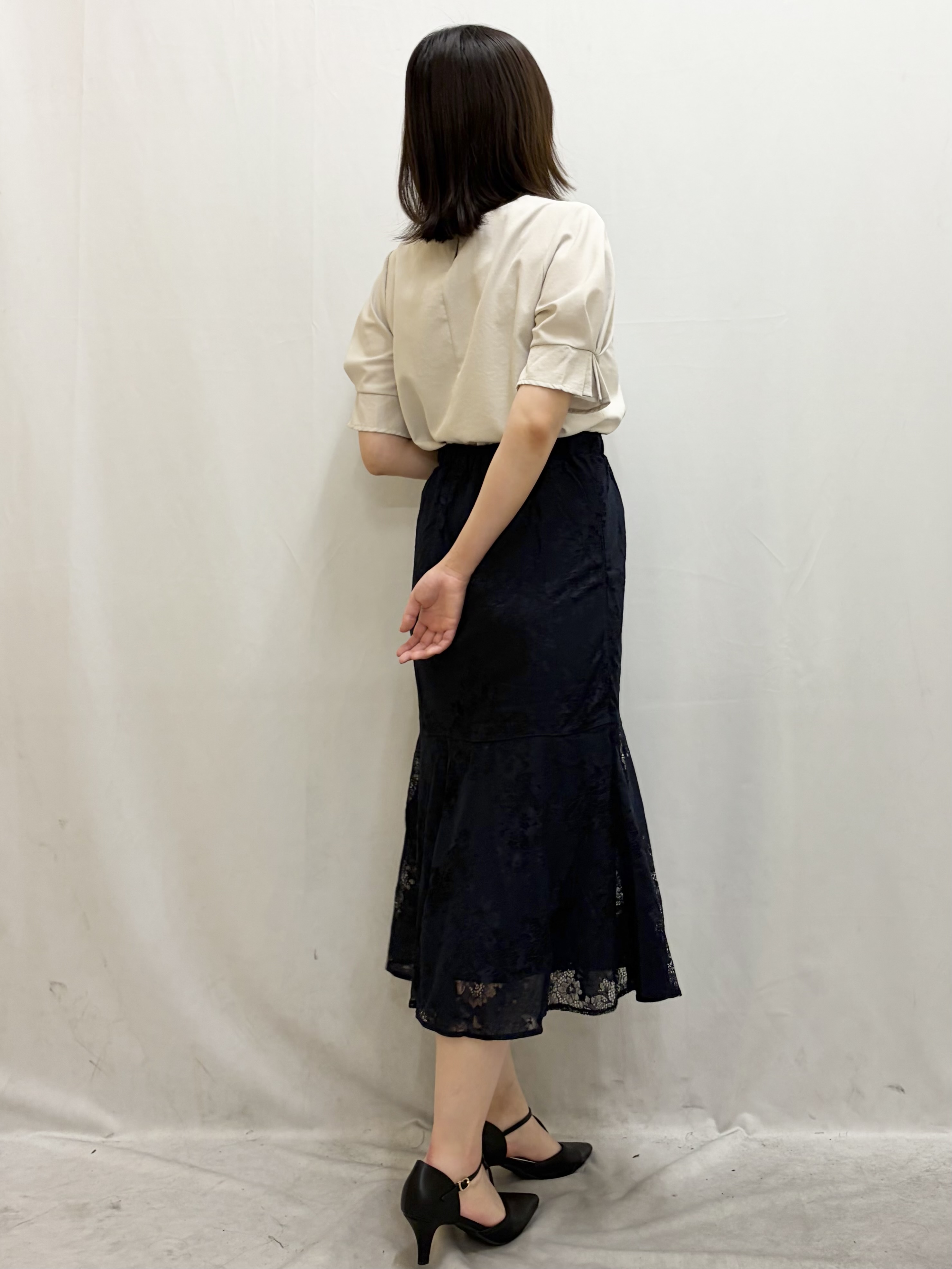 kasumiさんの「index｜【接触冷感／吸水速乾】タックパフスリーブブラウス《防シワ／洗濯機OK／XS～3L／8col》」を使ったコーディネート