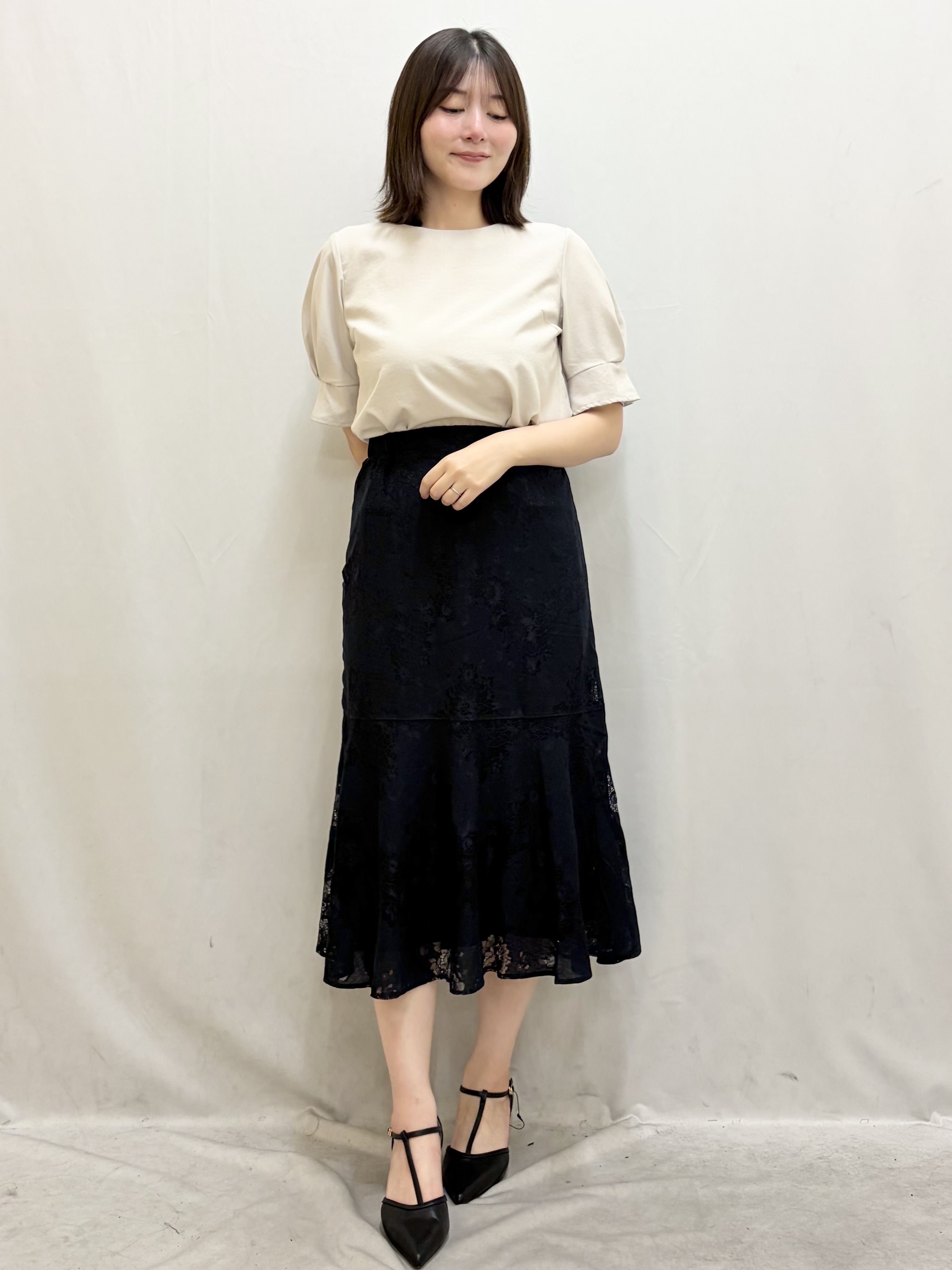 kasumiさんの「index｜【接触冷感／吸水速乾】タックパフスリーブブラウス《防シワ／洗濯機OK／XS～3L／8col》」を使ったコーディネート