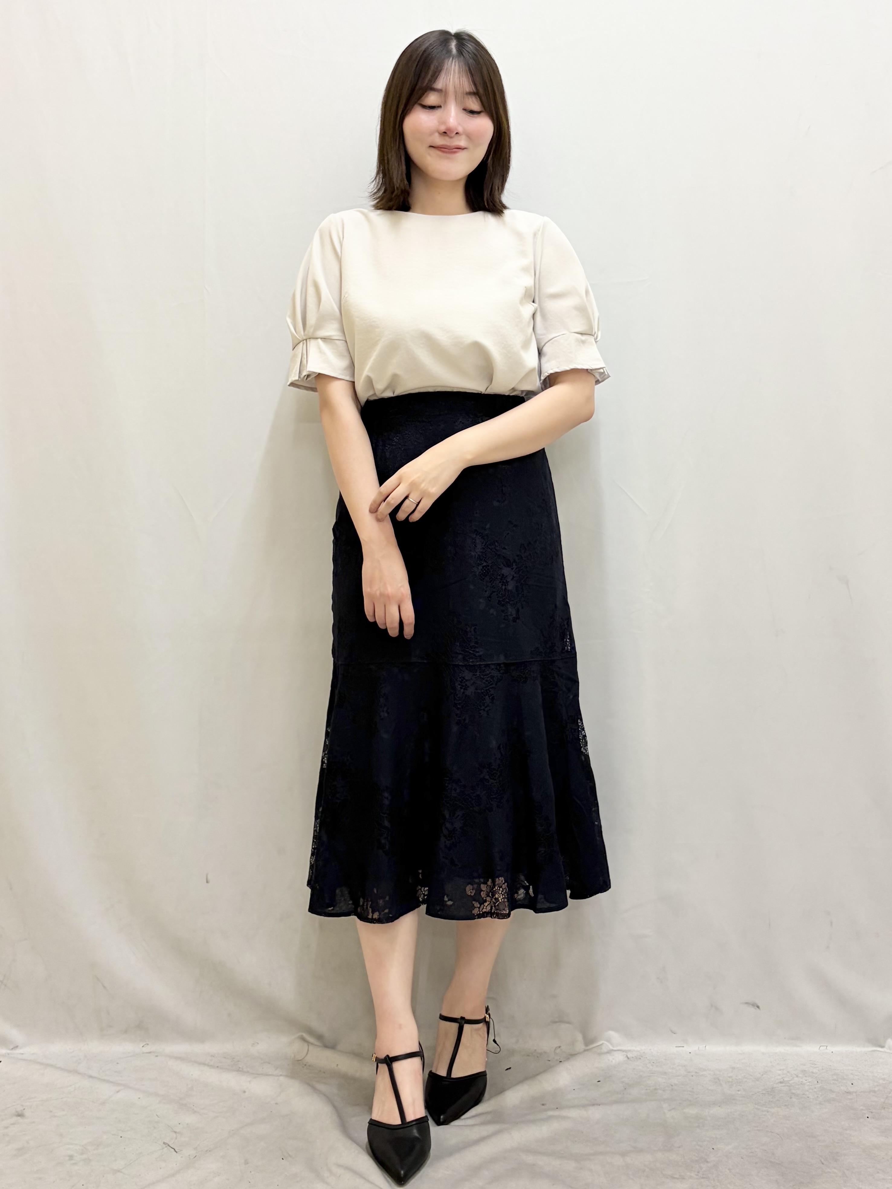 kasumiさんの「index｜【接触冷感／吸水速乾】タックパフスリーブブラウス《防シワ／洗濯機OK／XS～3L／8col》」を使ったコーディネート
