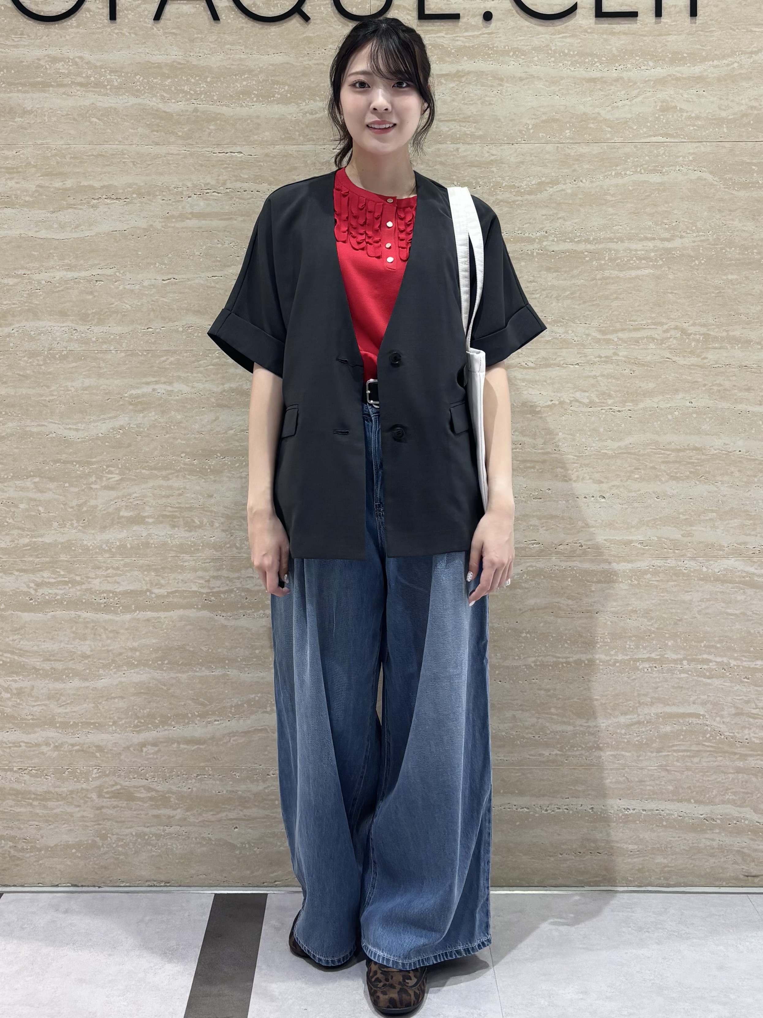 Ririkaさんの「OPAQUE.CLIP｜【接触冷感／吸水速乾／通気性】リネンライクジャケット《防シワ／洗濯機OK》」を使ったコーディネート