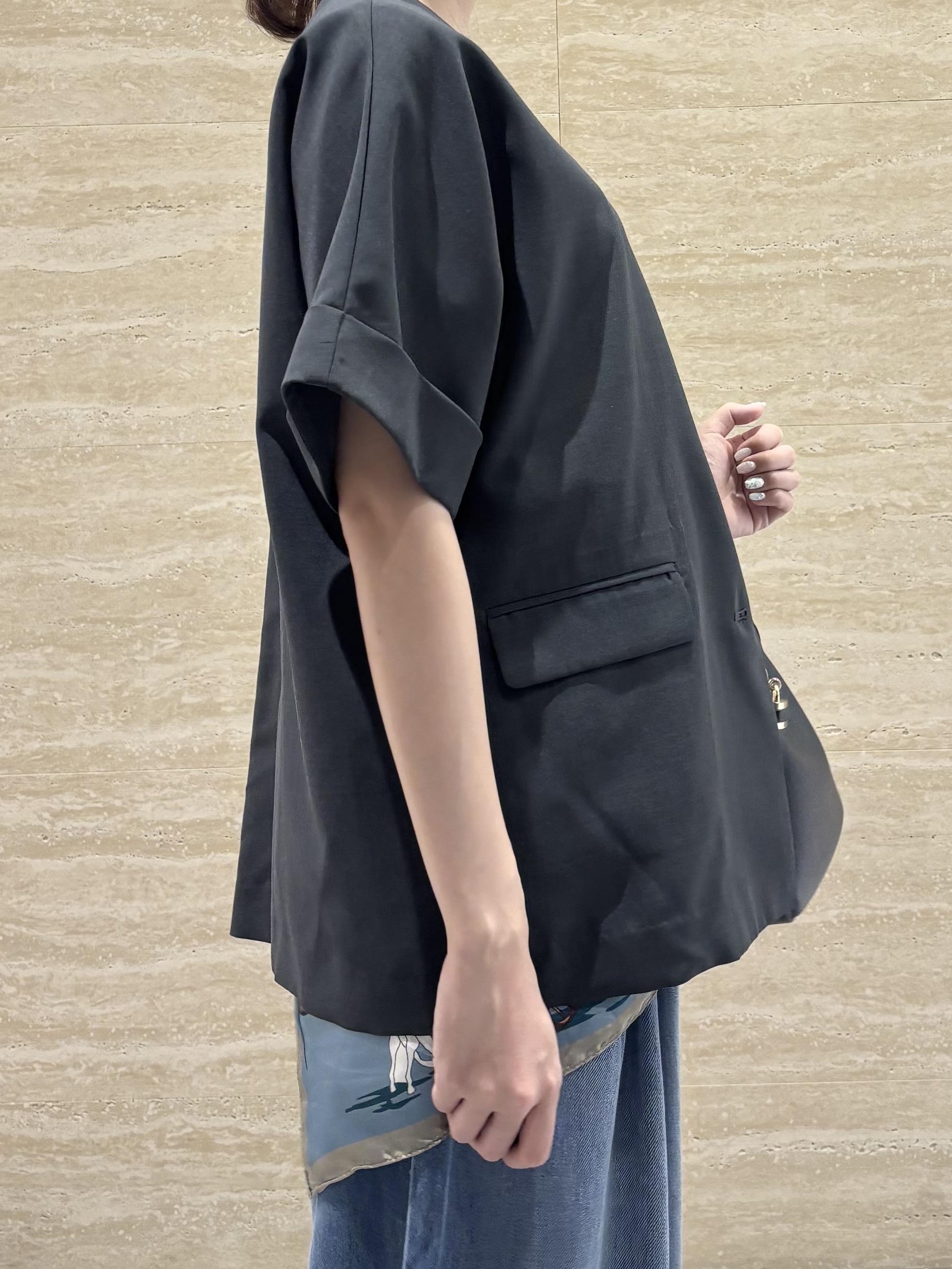 Ririkaさんの「OPAQUE.CLIP｜【接触冷感／吸水速乾／通気性】リネンライクジャケット《防シワ／洗濯機OK》」を使ったコーディネート