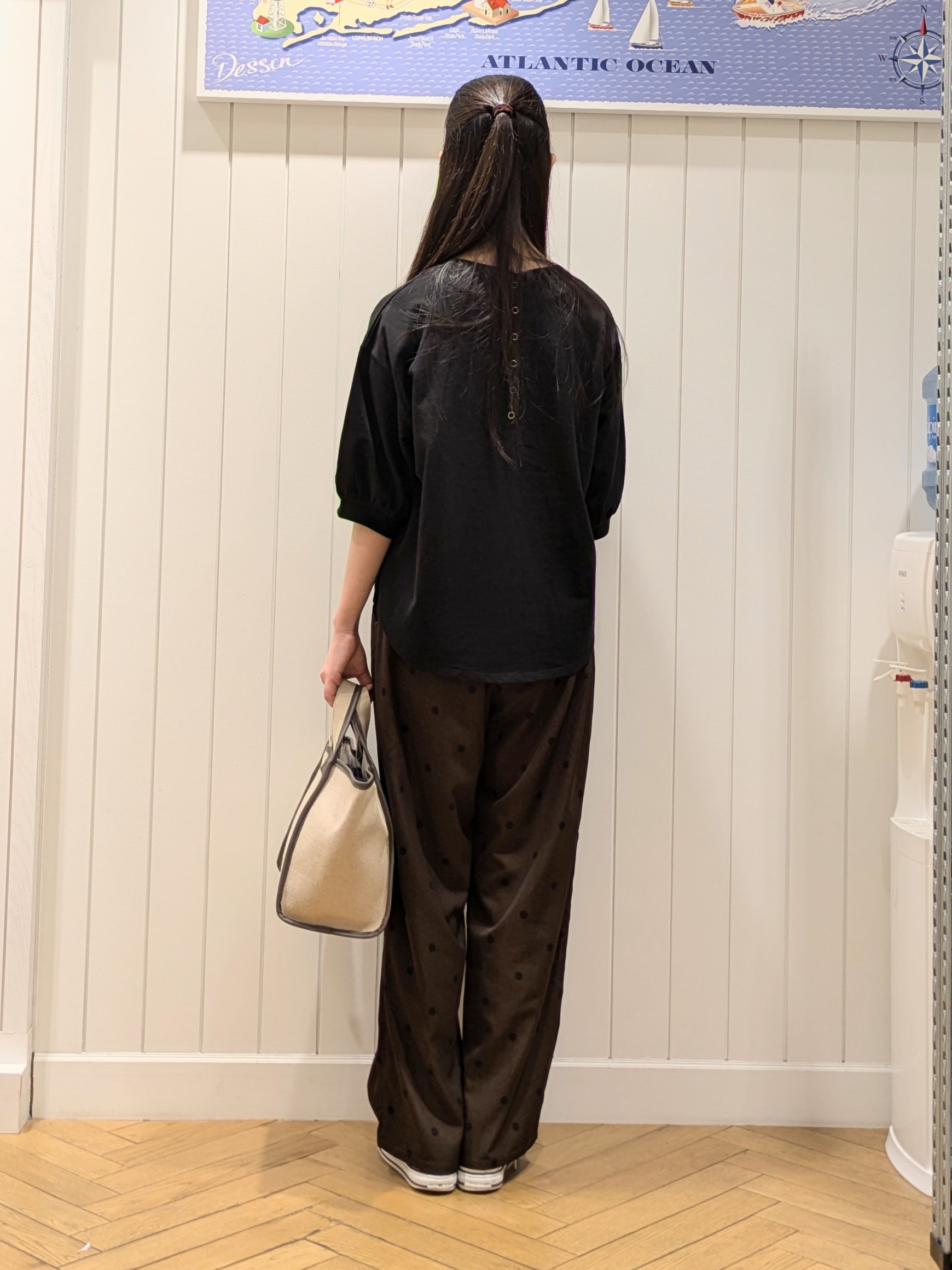 冨澤麻里さんの「Dessin｜バックヘンリーカットソー5分袖」を使ったコーディネート