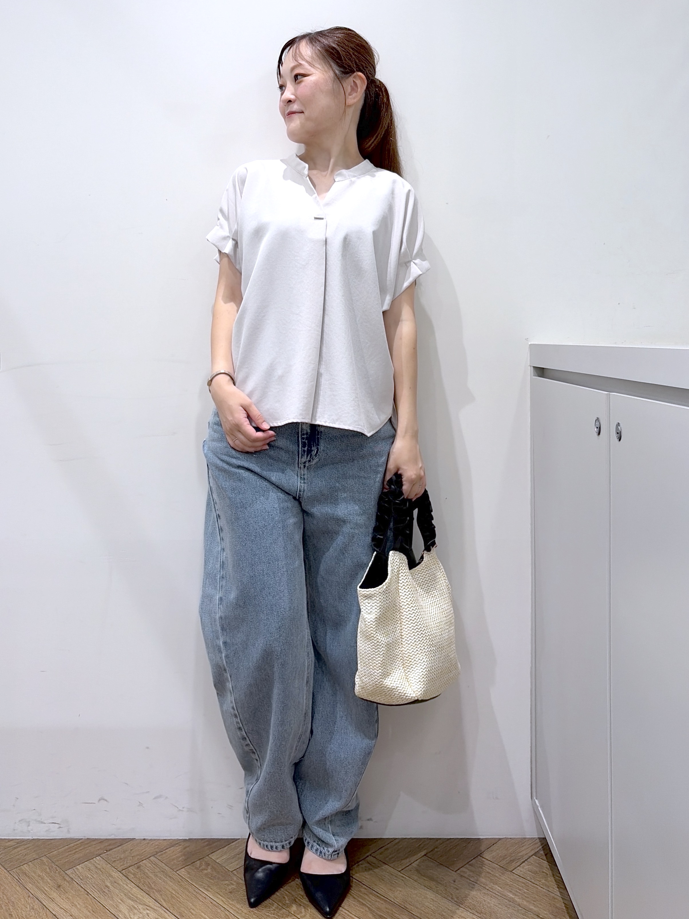 Junさんの「index｜【接触冷感／吸水速乾】タックスキッパーブラウス《防シワ／イージーアイロン／洗濯機OK／9col》」を使ったコーディネート