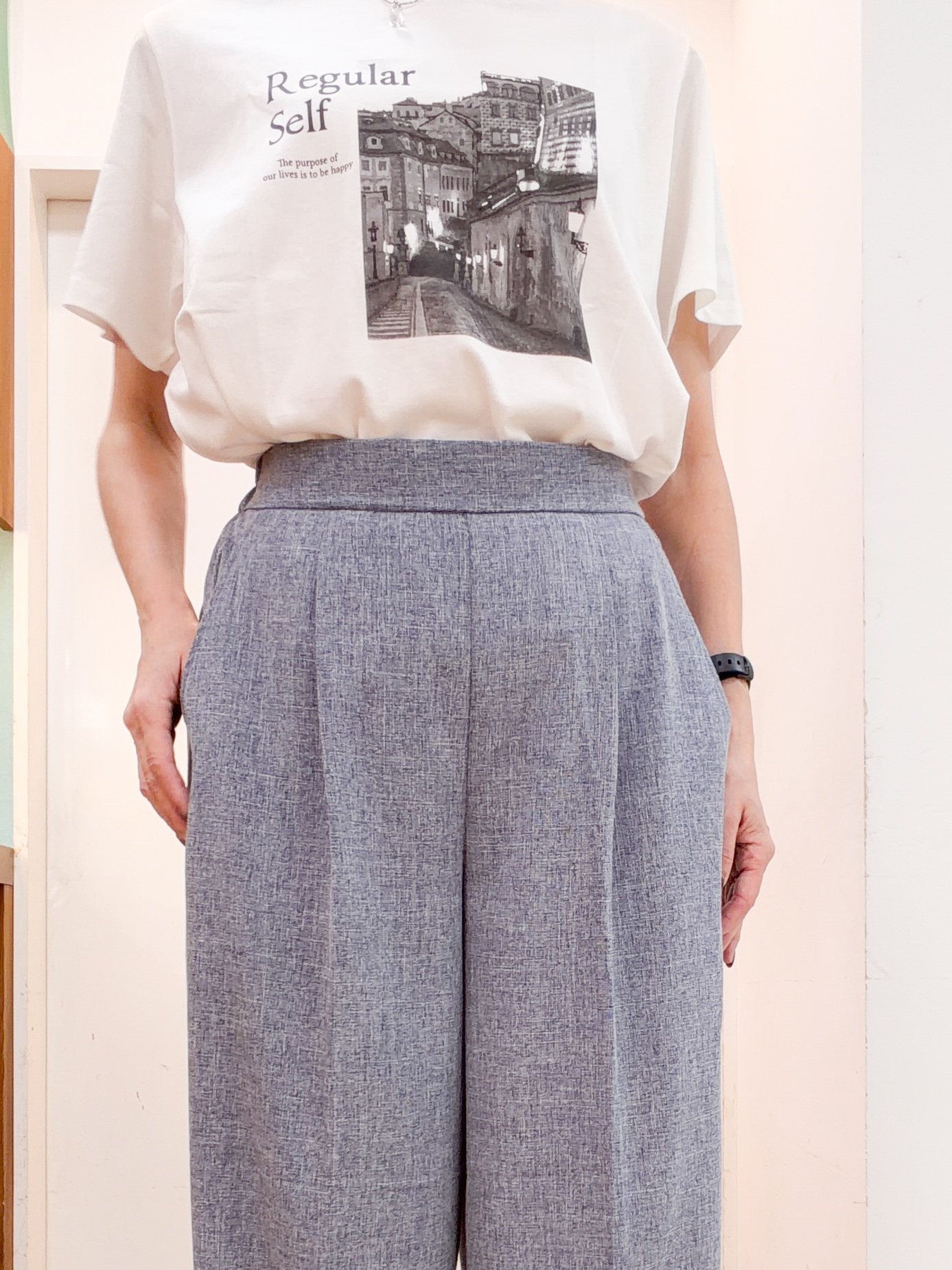 みぃさんの「SHOO･LA･RUE｜【ひんやり/S-LL/洗濯機可】真夏に着たい 大人のベーシックカラープリントTシャツ」を使ったコーディネート