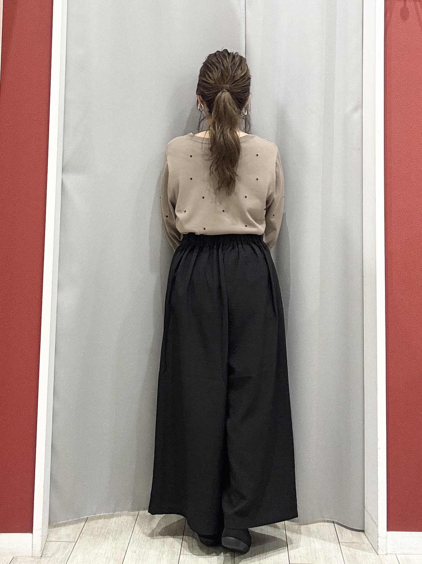 shioさんの「SHOO･LA･RUE｜【ひんやり/S-LL】大人フェミニン ドット刺繍ニット」を使ったコーディネート