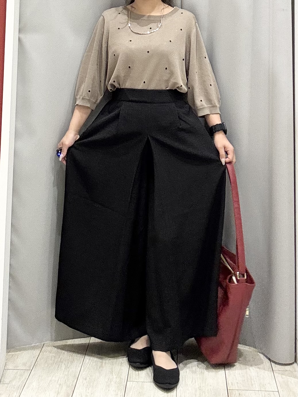 shioさんの「SHOO･LA･RUE｜【ひんやり/S-LL】大人フェミニン ドット刺繍ニット」を使ったコーディネート