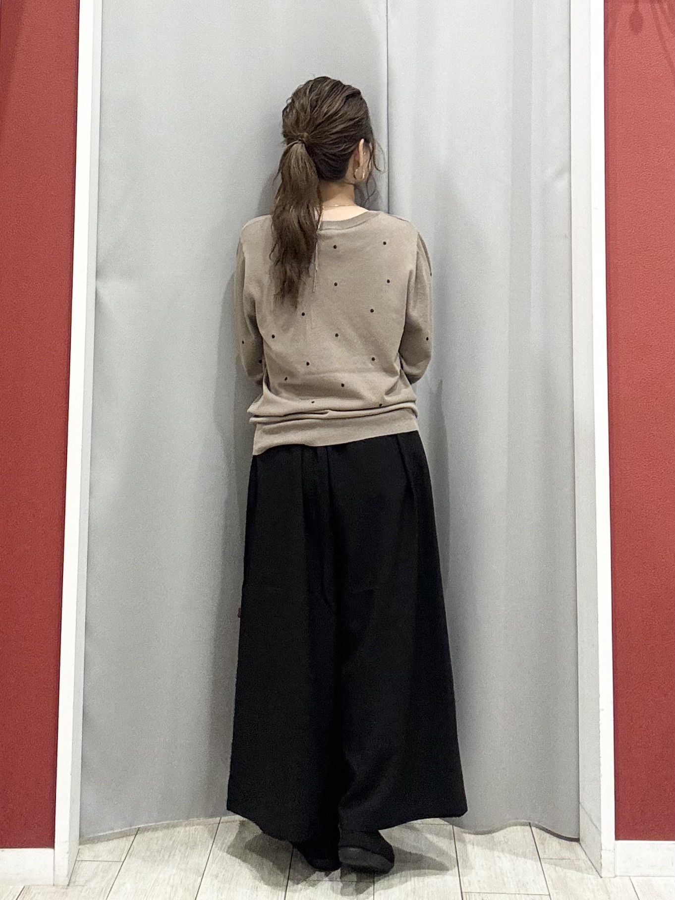 shioさんの「SHOO･LA･RUE｜【ひんやり/S-LL】大人フェミニン ドット刺繍ニット」を使ったコーディネート