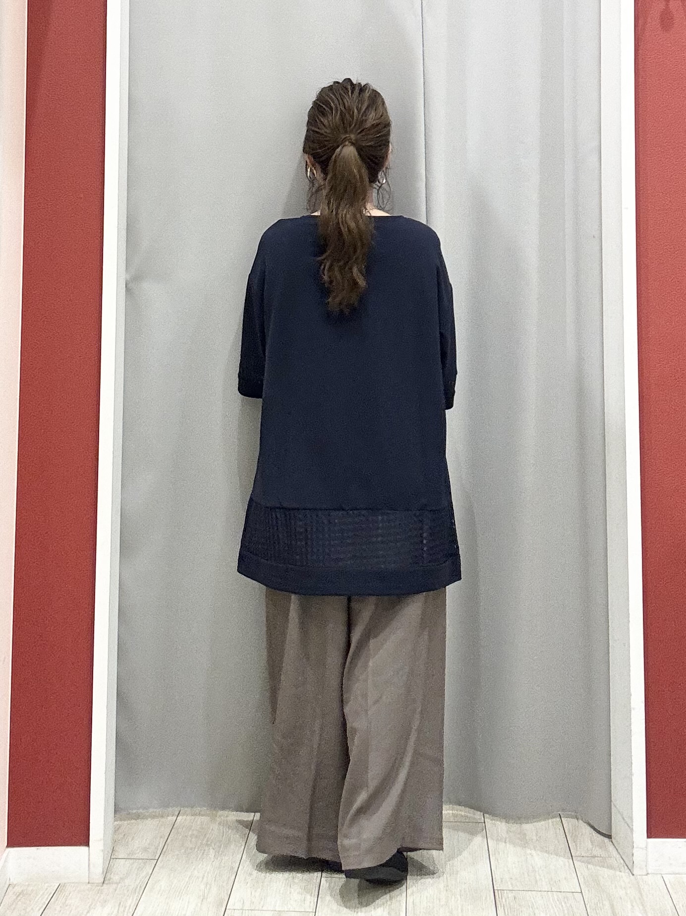 shioさんの「SHOO･LA･RUE｜【洗濯機可/体型カバー】程よい透け感の ゆるシア―シャツパーカ」を使ったコーディネート