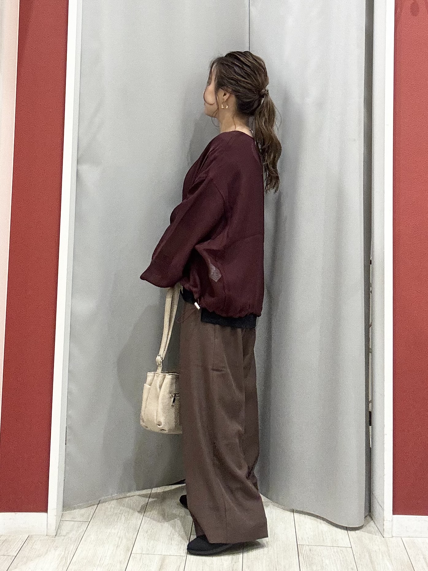 shioさんの「SHOO･LA･RUE｜【通気性〇/セットアップ可/洗濯機可】メッシュドルマン ジップブルゾン」を使ったコーディネート