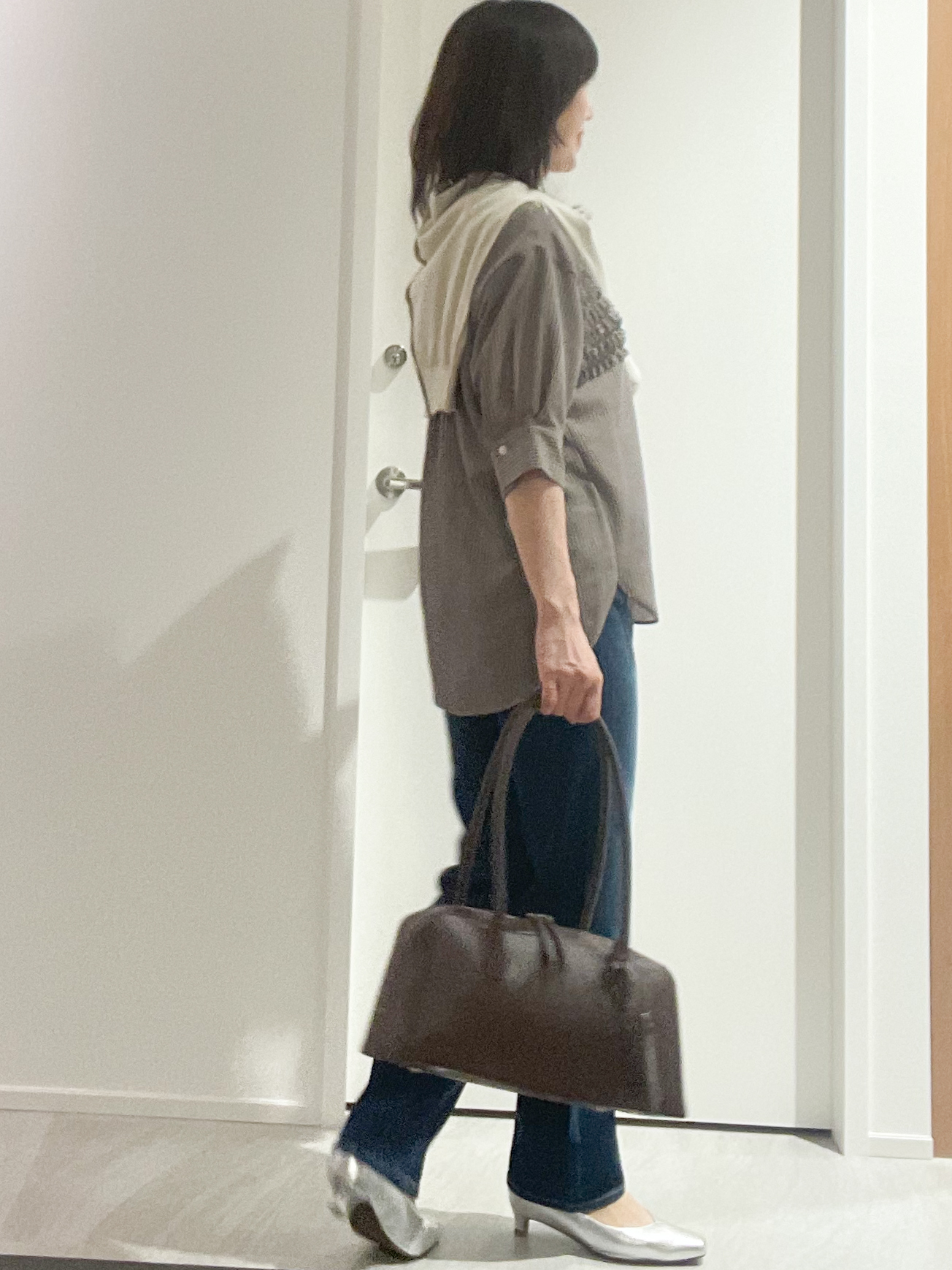 めいさんの「UNTITLED｜【接触冷感/通気性/洗える】フロントフリルブラウス」を使ったコーディネート