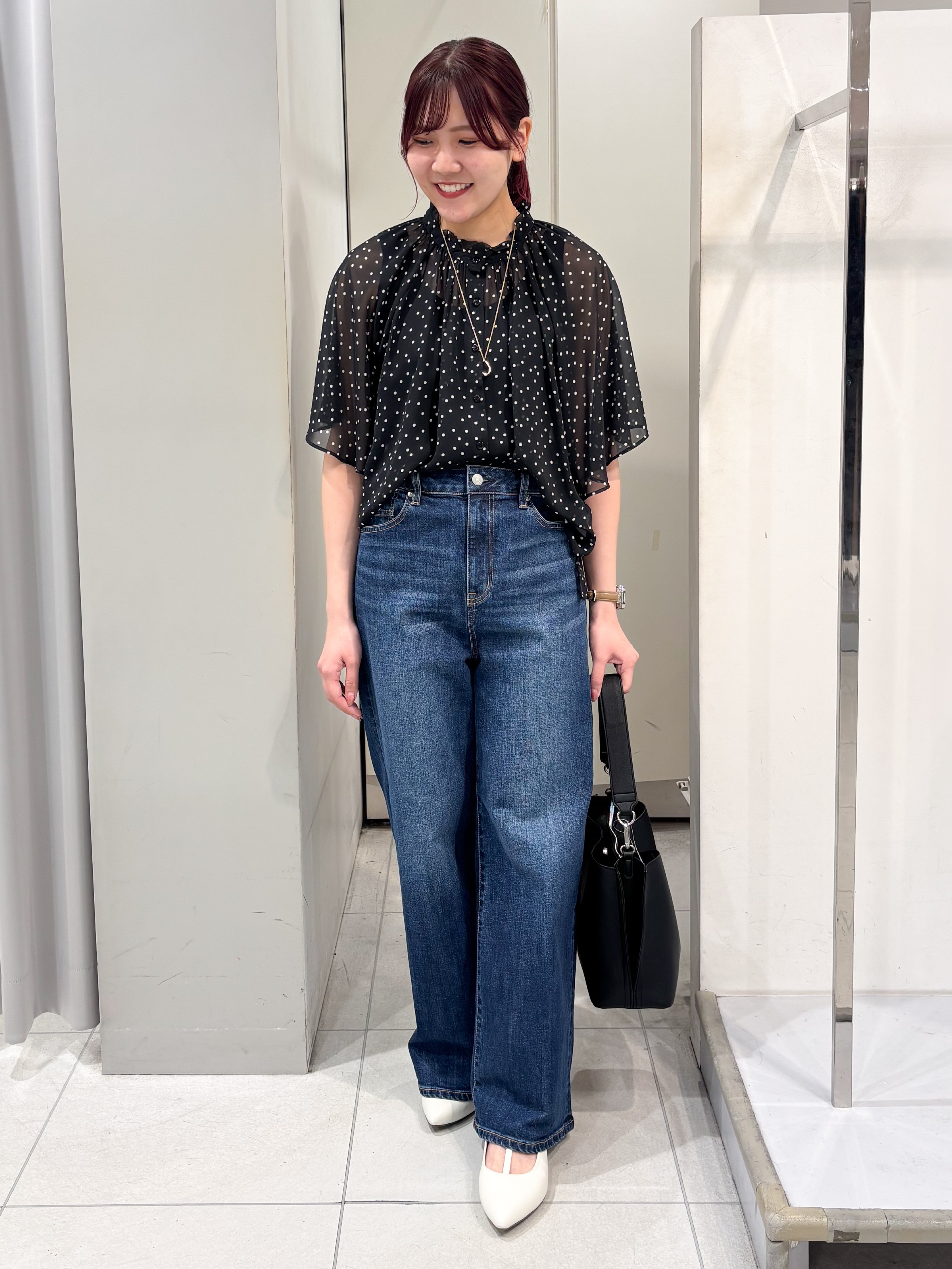 yuiさんの「Reflect｜【セットアップ／手洗い可】ドット柄シアーブラウス」を使ったコーディネート