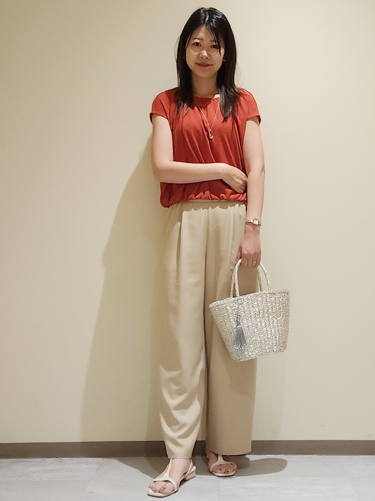 yukaさんの「COUP DE CHANCE｜【手洗い可／日本製】フレンチスリーブトップス」を使ったコーディネート