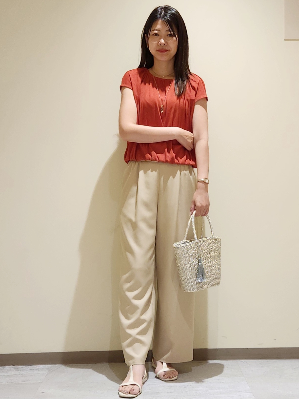 yukaさんの「COUP DE CHANCE｜【手洗い可／日本製】フレンチスリーブトップス」を使ったコーディネート