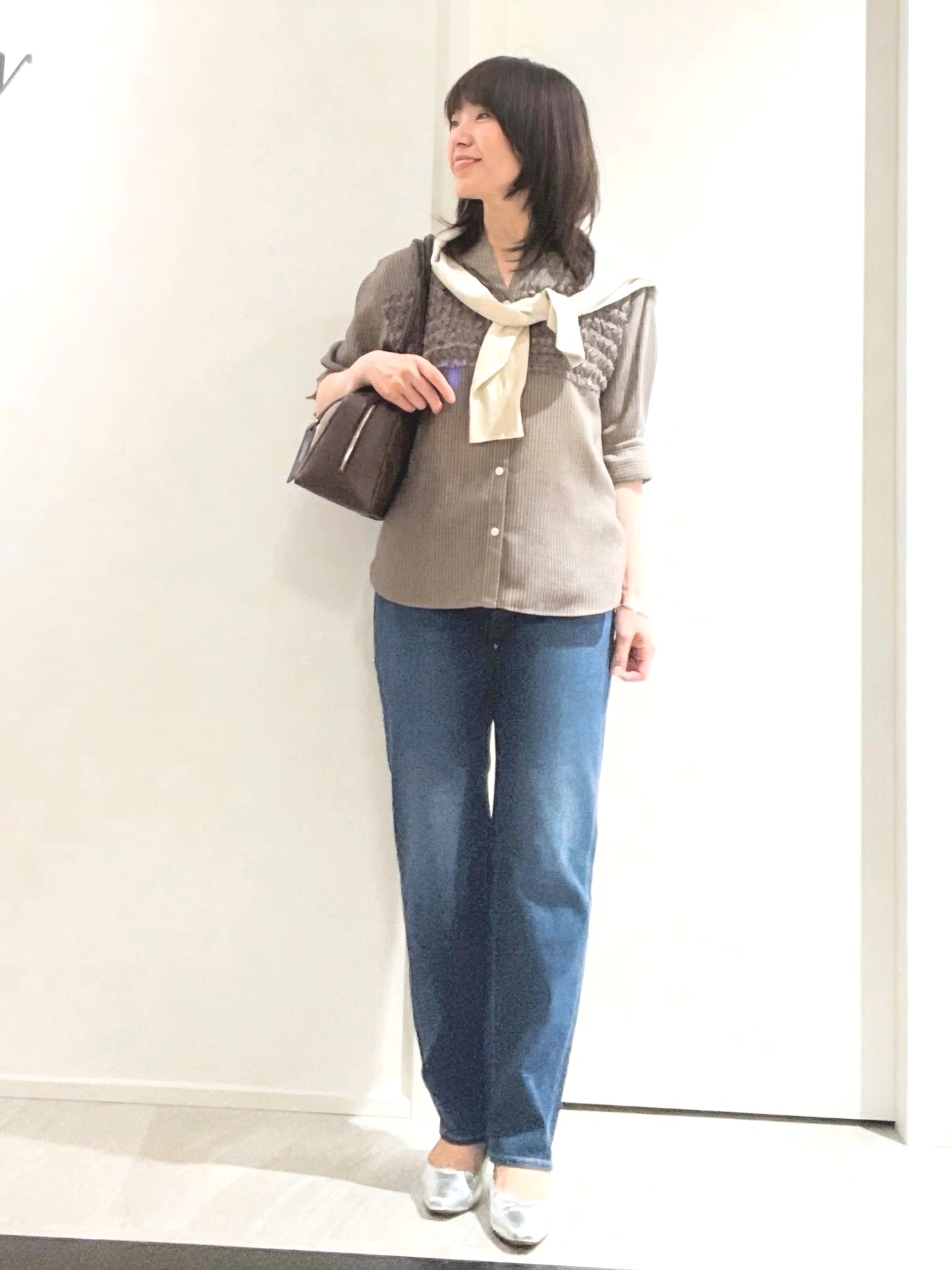 めいさんの「UNTITLED｜【接触冷感/通気性/洗える】フロントフリルブラウス」を使ったコーディネート