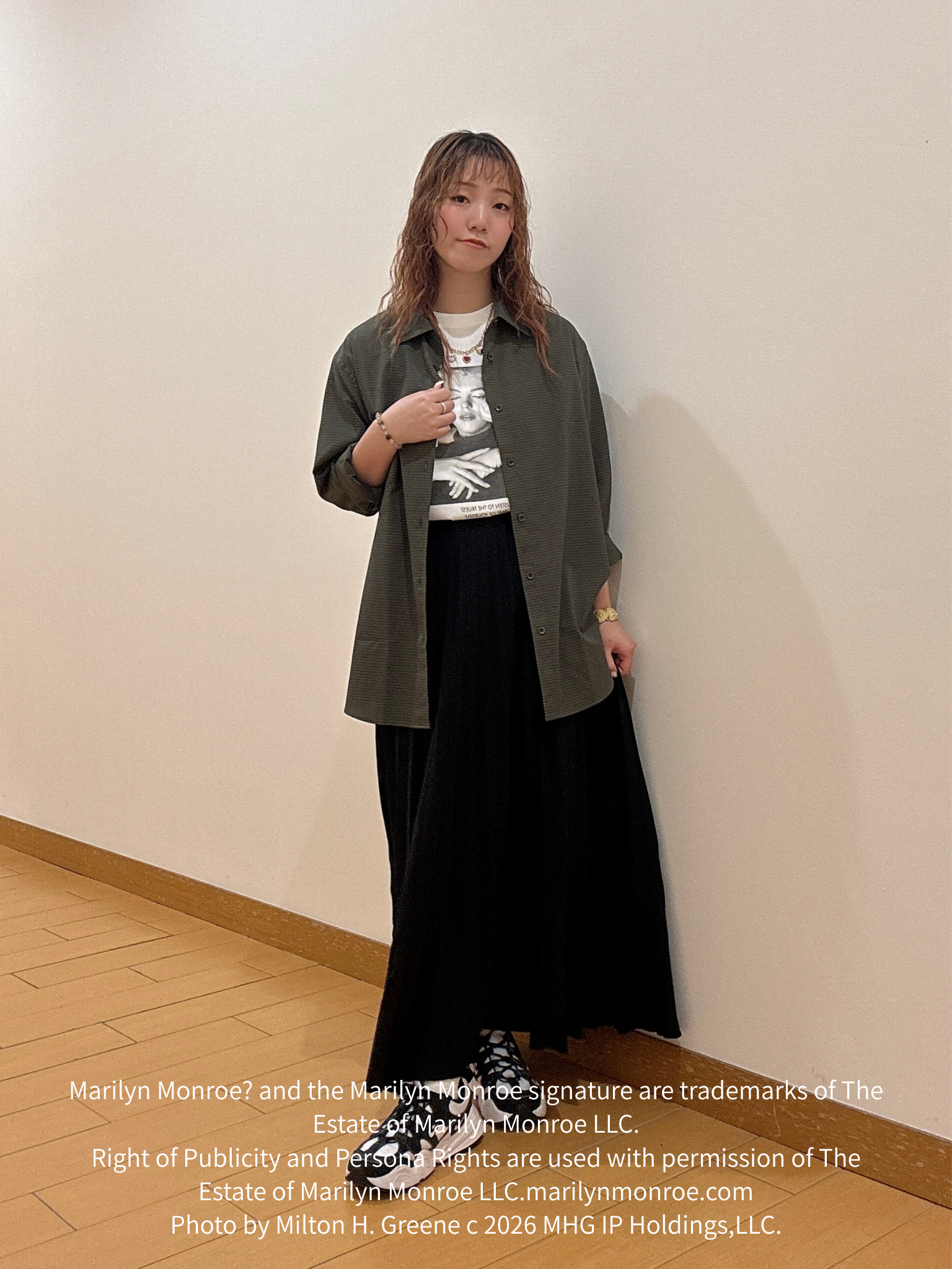ヒナさんの「TAKEO KIKUCHI｜【別注】マリリン・モンロー/フォトTシャツ」を使ったコーディネート