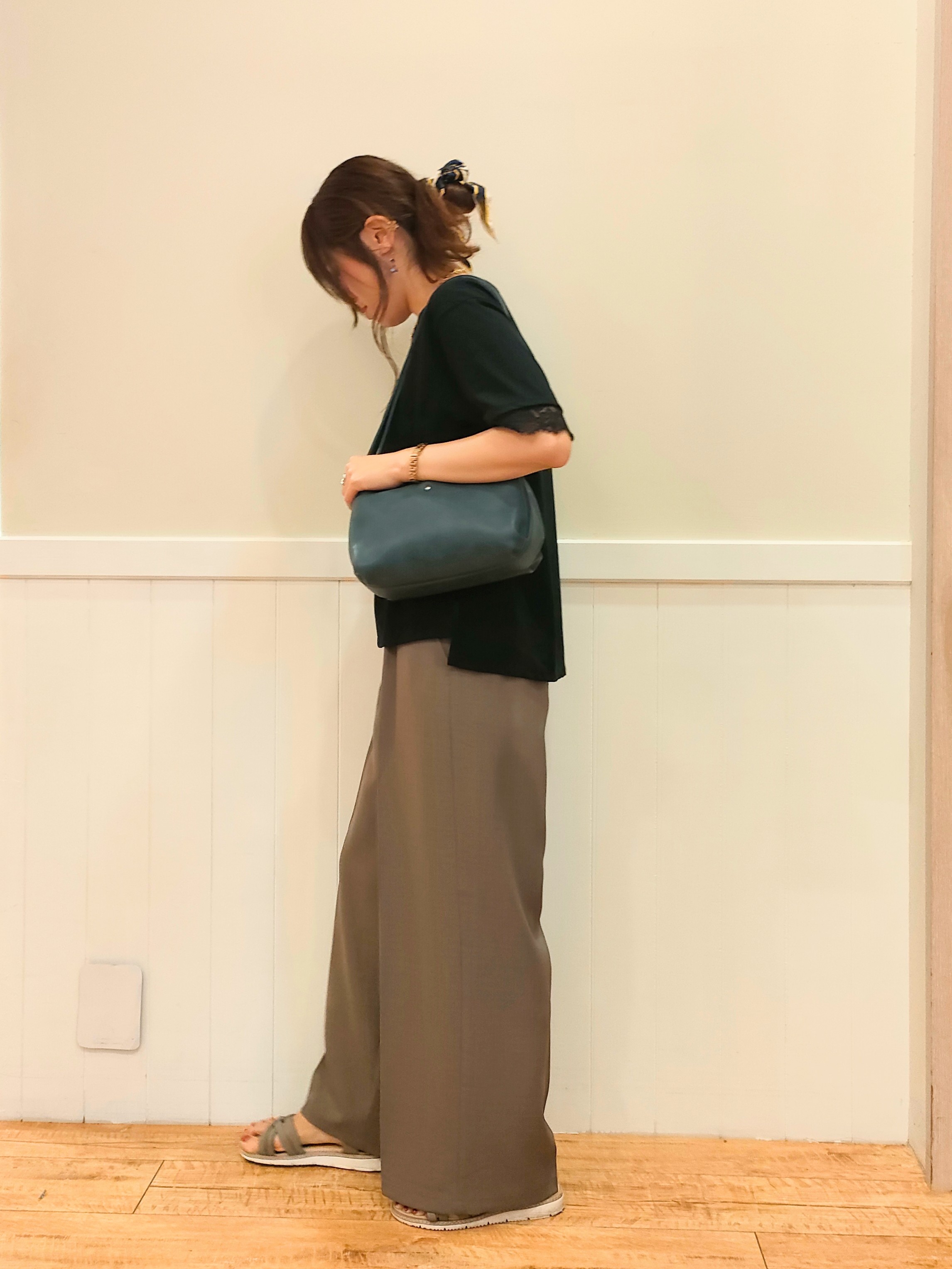 NMさんの「SHOO･LA･RUE｜【ひんやり/UV/S-LL】柄アソート お袖レースが旬顔 上品に決まる大人Tシャツ」を使ったコーディネート