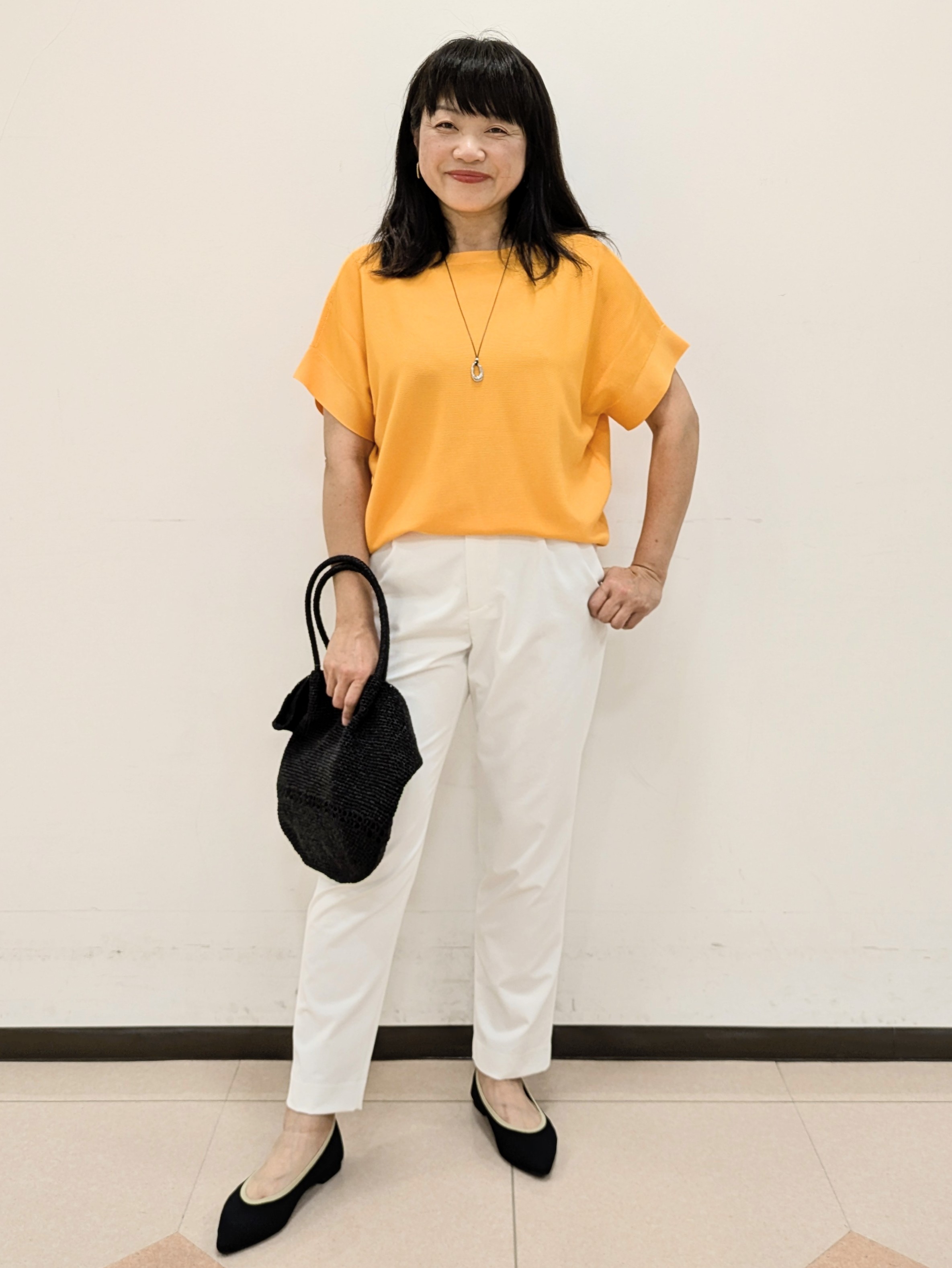 ともさんの「UNTITLED｜【11色展開/体型カバー】前後2WAYフレンチスリーブニット」を使ったコーディネート
