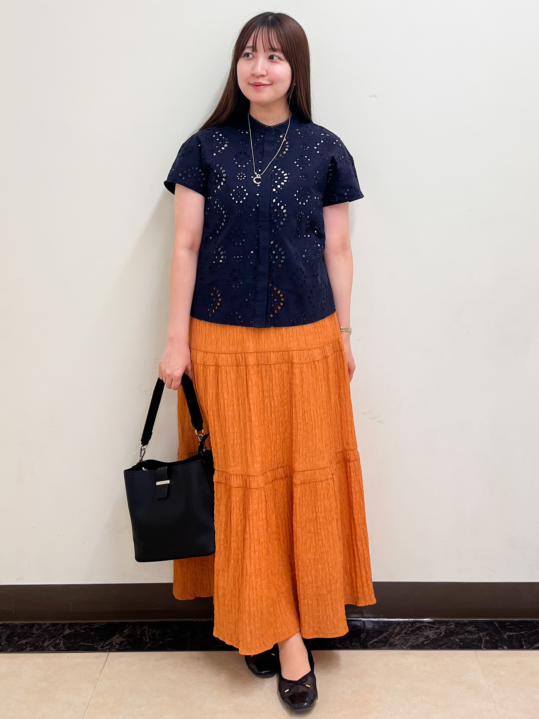 mikikoさんの「Reflect｜【通勤◎】カットワーク刺繍レース シャツブラウス」を使ったコーディネート