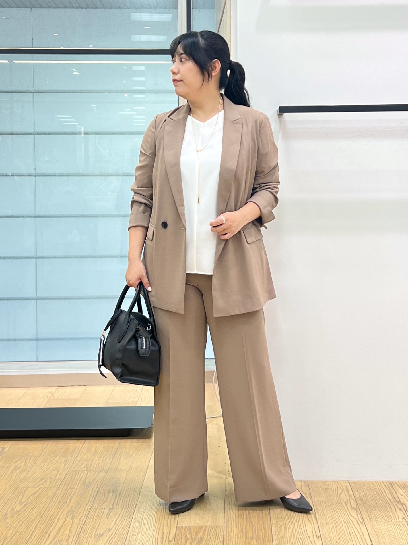 shimaさんの「INDIVI｜【新作登場！着る日傘】 ダブルジャケット」を使ったコーディネート
