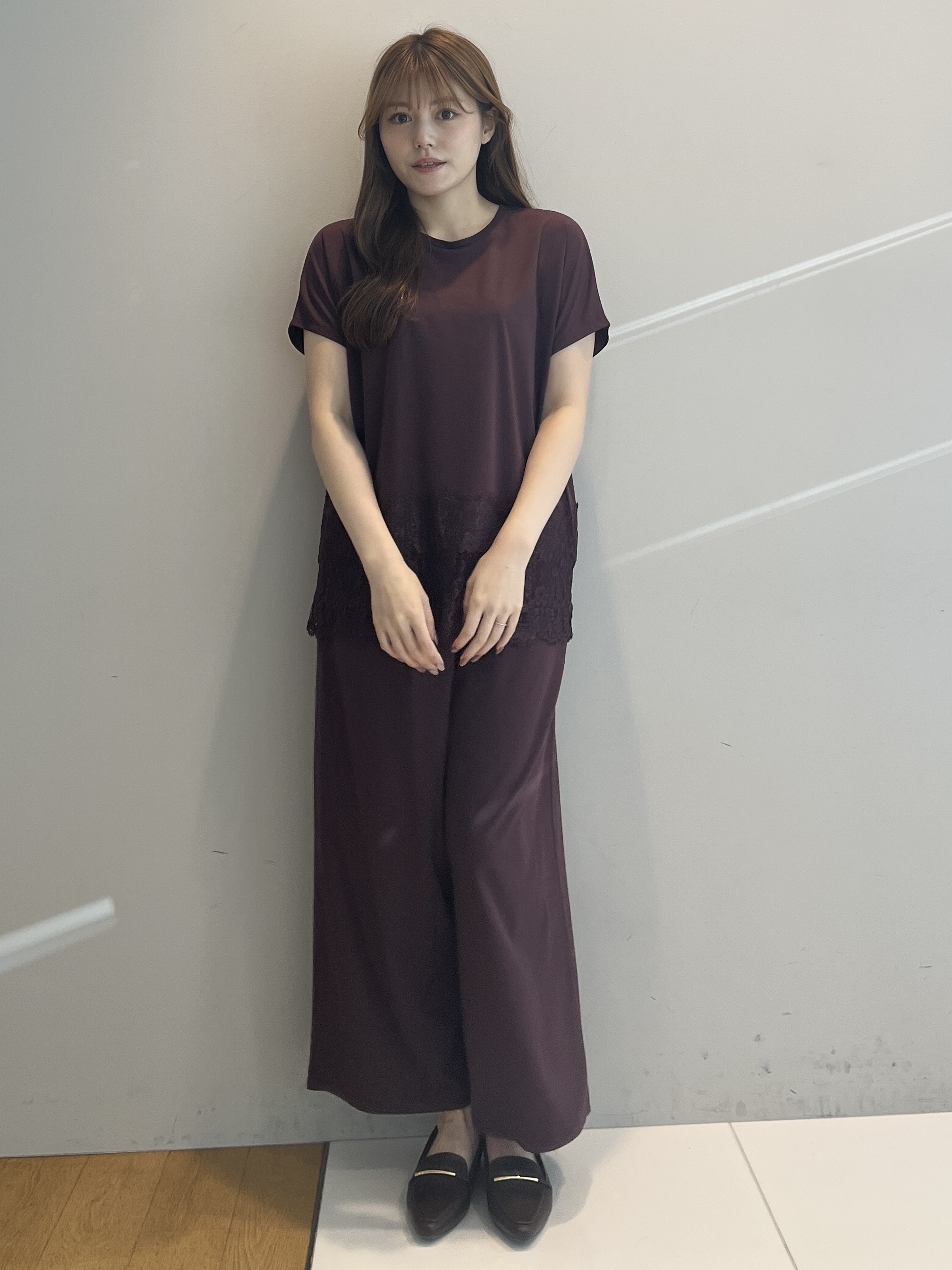 sayaさんの「grove｜【持続冷感/SET UP可】ひんやりポンチシリーズ／裾レースドルマンカットソー」を使ったコーディネート