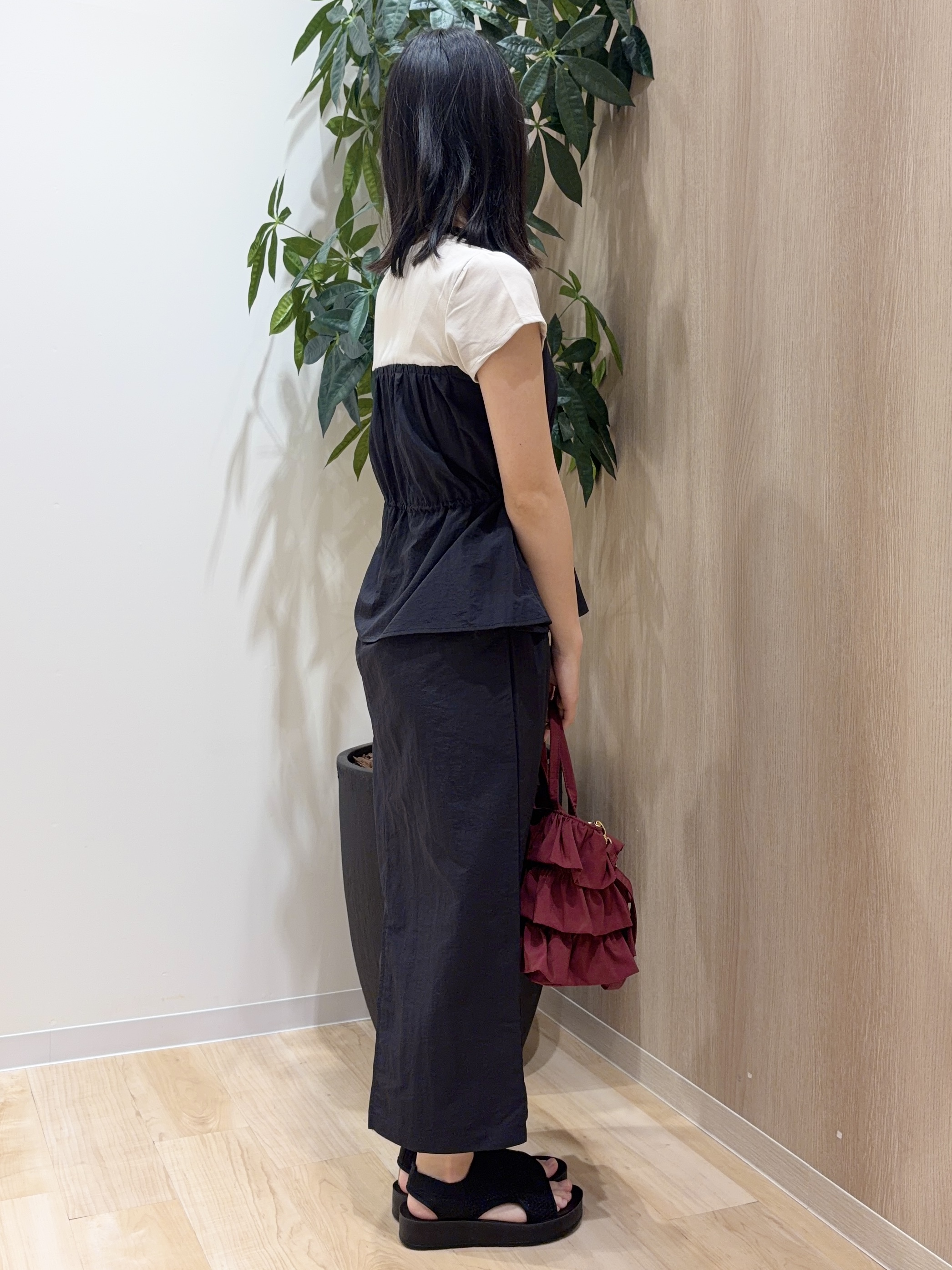 ayaneさんの「grove｜【低身長さんも選べる着丈・洗濯機◎】1枚で旬顔！Tシャツドッキングドロストワンピース」を使ったコーディネート