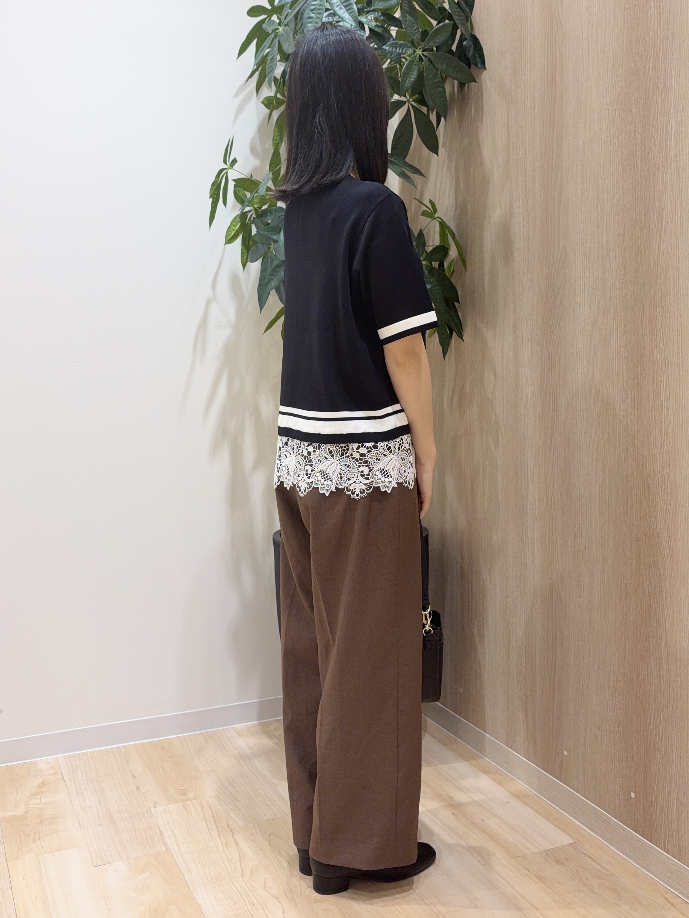 ayaneさんの「grove｜【シリーズ累計36万枚／UVカット・ひんやり・洗濯機OK】やわらかドライタッチレースドッキングニット」を使ったコーディネート