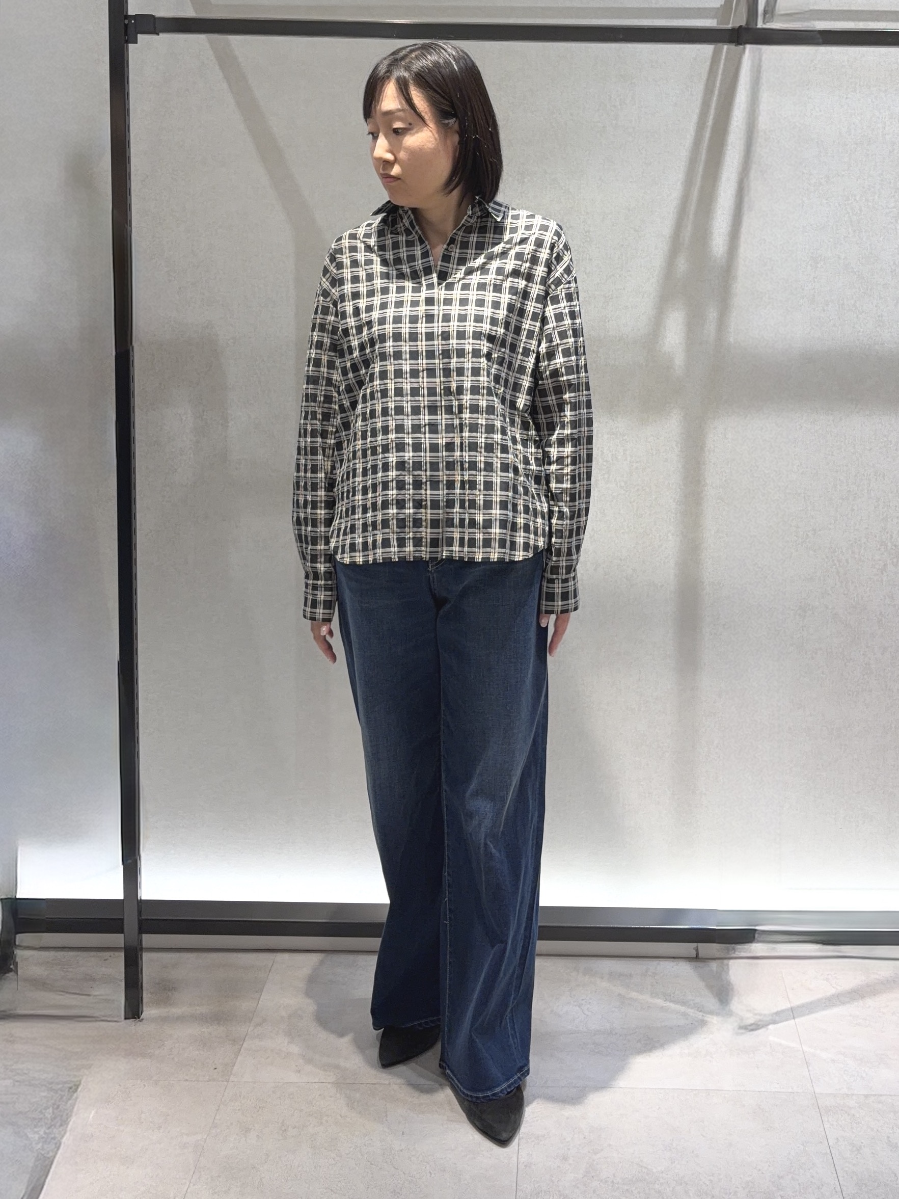 わたなべさんの「UNTITLED｜シアーチェックシャツブラウス」を使ったコーディネート