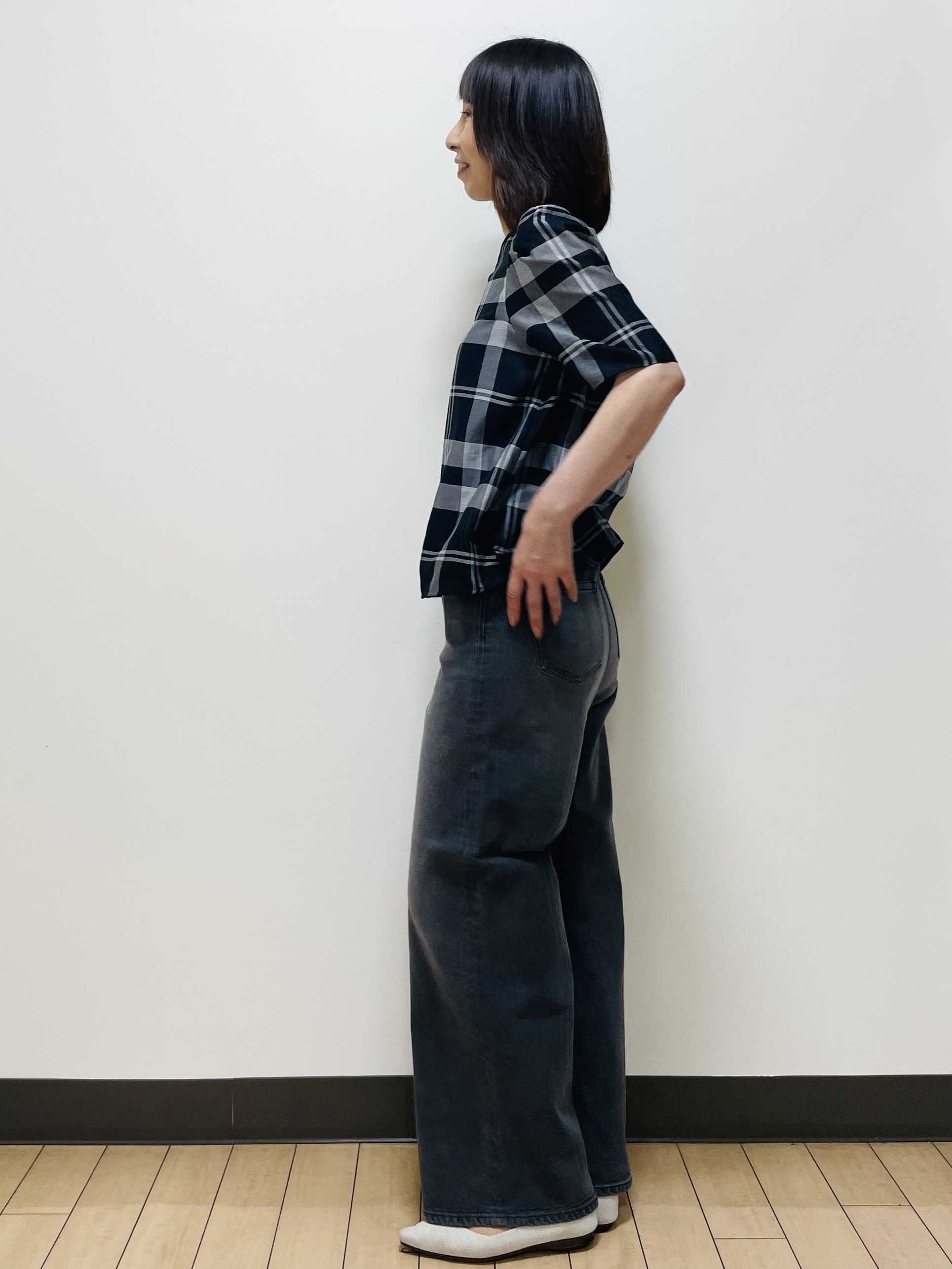 Riiさんの「Reflect｜【セットアップ／手洗い可】チェック柄パフスリーブブラウス」を使ったコーディネート