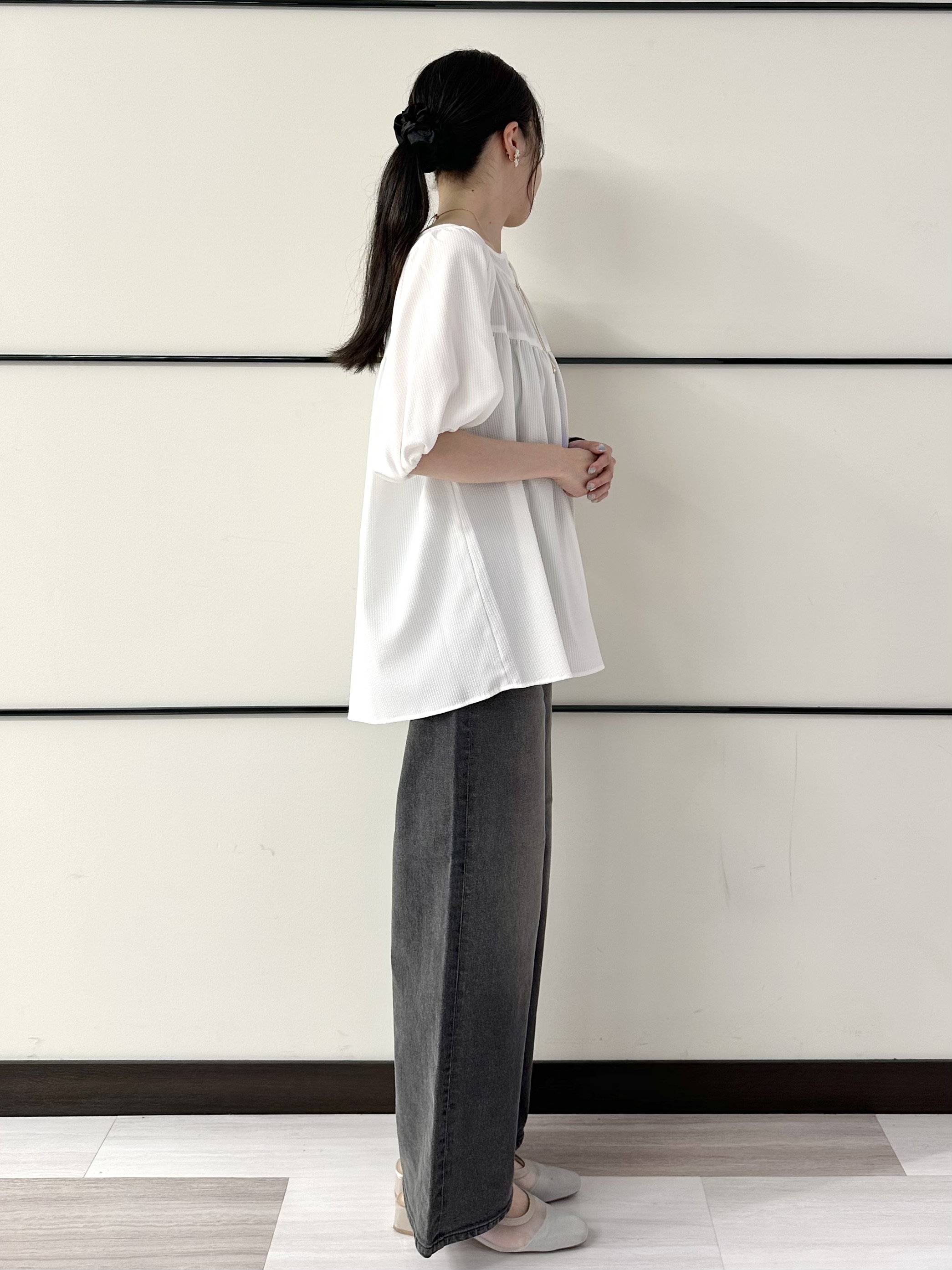 Momoさんの「Reflect｜ギャザーデザインブラウス」を使ったコーディネート