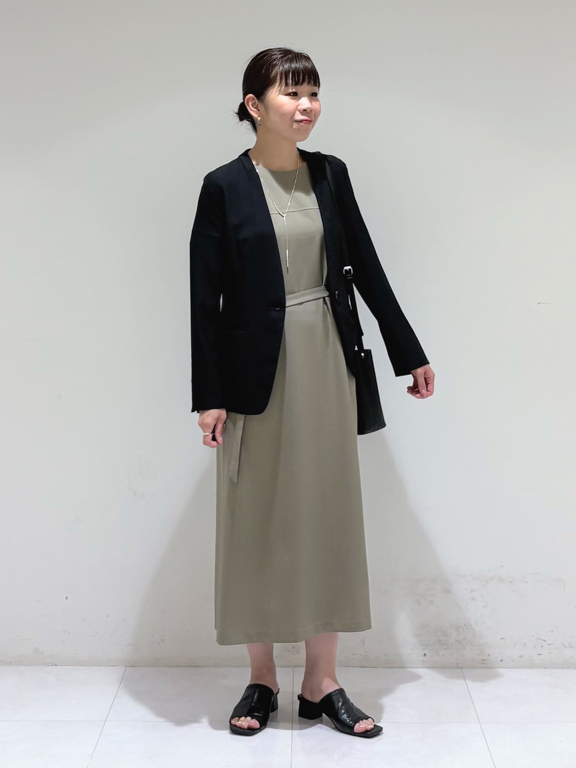 tsuyuさんの「INDIVI｜【接触冷感/UVケア/着る日傘】カラーレスジャケット」を使ったコーディネート