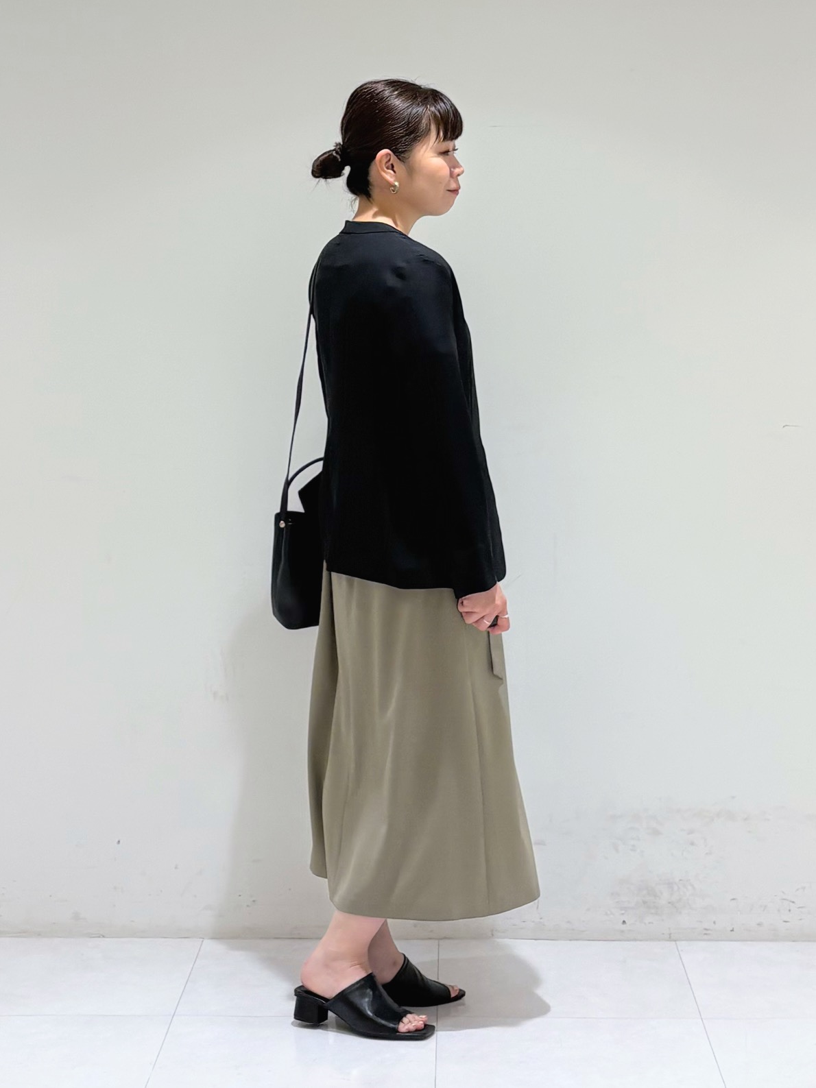 tsuyuさんの「INDIVI｜【接触冷感/UVケア/着る日傘】カラーレスジャケット」を使ったコーディネート
